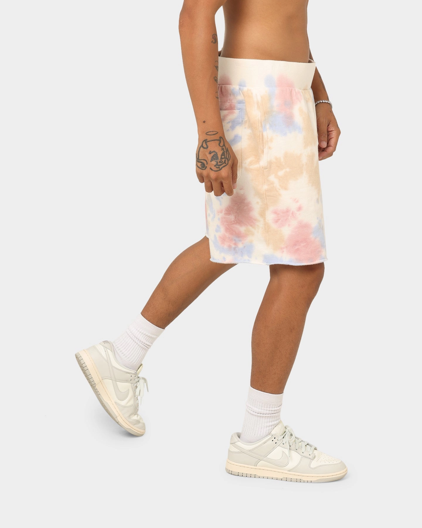 semi-formal look Champion Lightweight Fleece Sun Washed Shorts Pink Beige