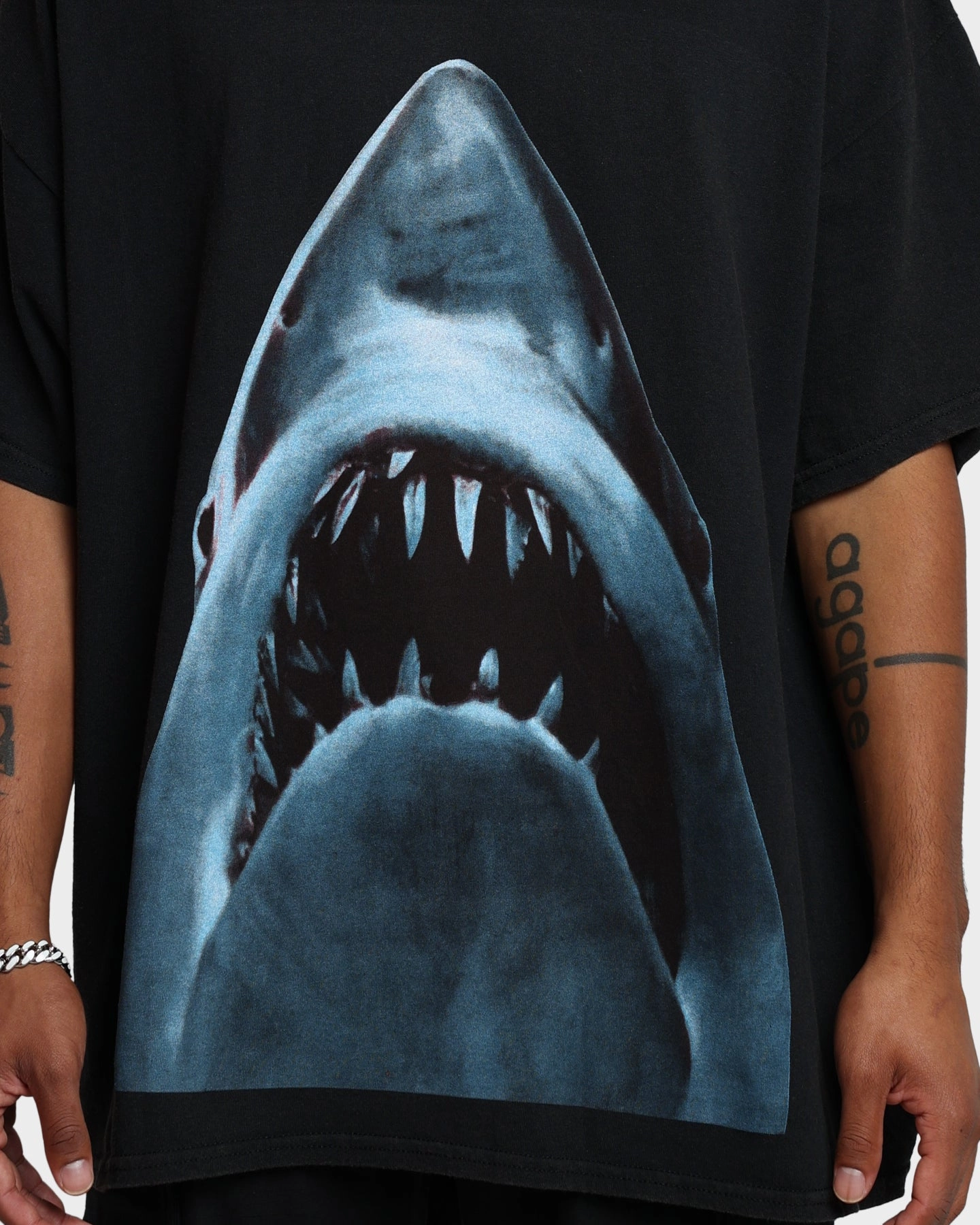 American Thrift X Jaws Jaws Vintage T-Shirt Black Wash proper length Perfect Style