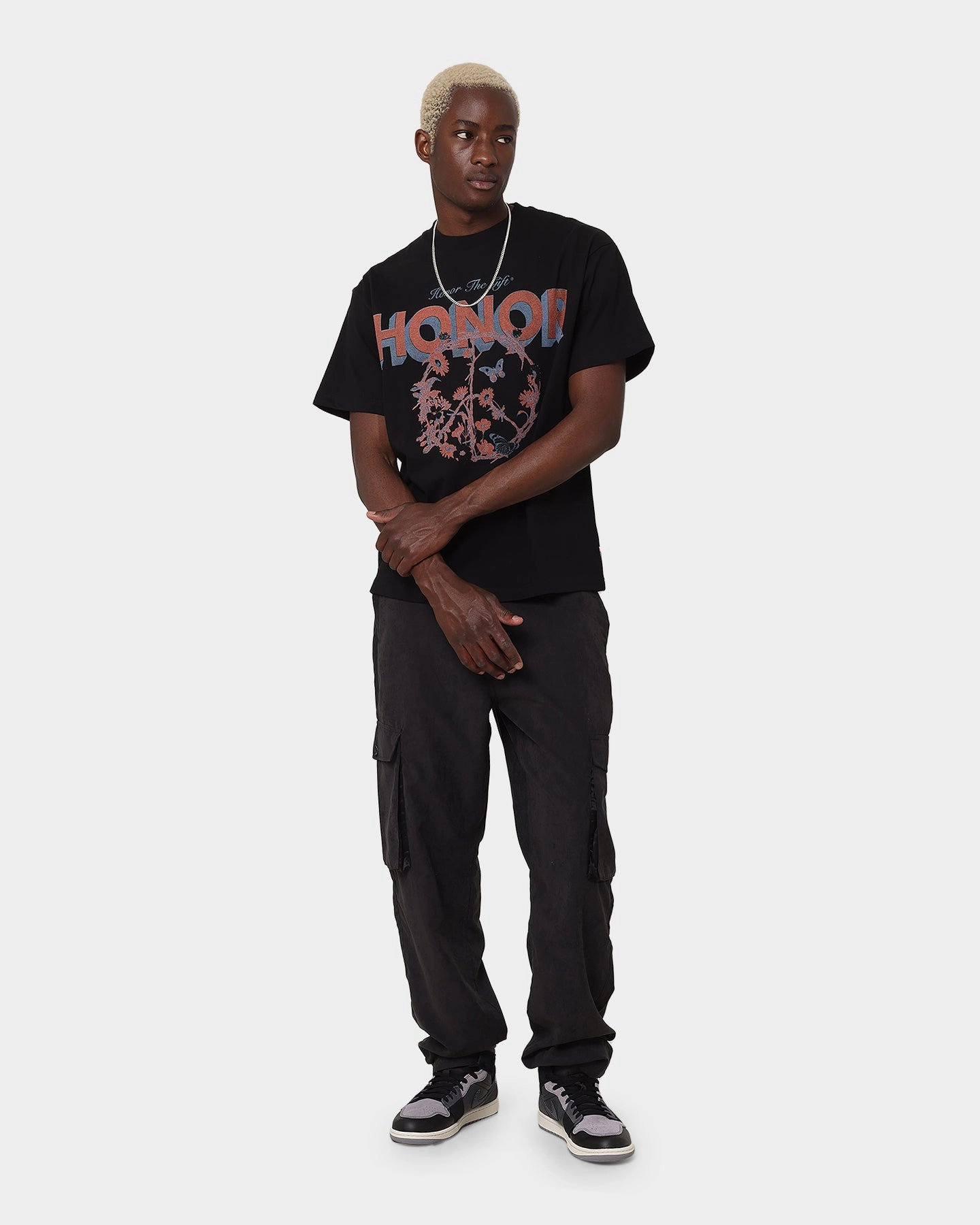 Seasonal Wear Casual Must-Have Honor The Gift Honor Peace T-Shirt Black
