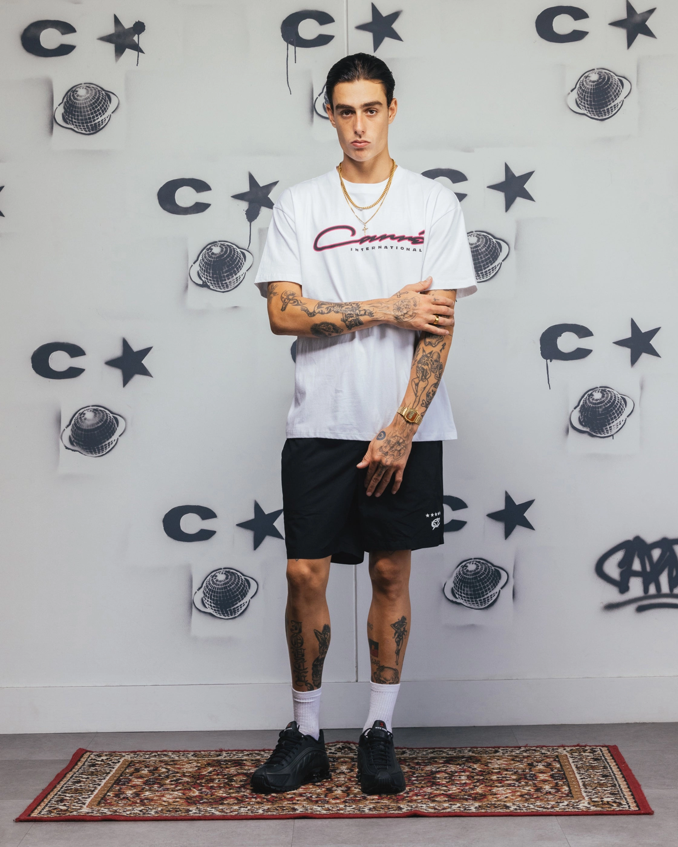 Trendy Wearable Relaxed Torso Fit Carre Race Script T-Shirt White