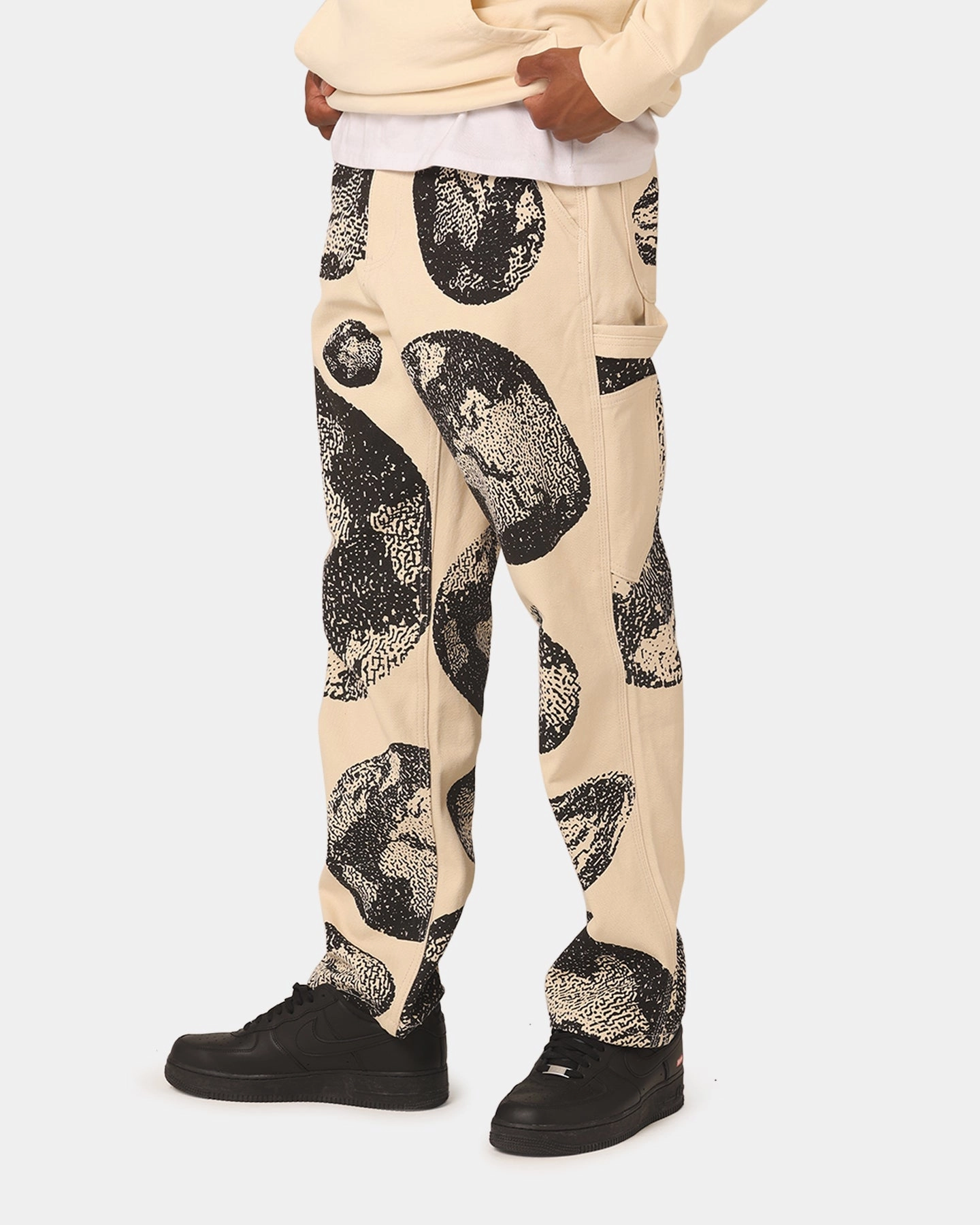 Hip Friendly Pockets Market Carpenter Pants Ecru
