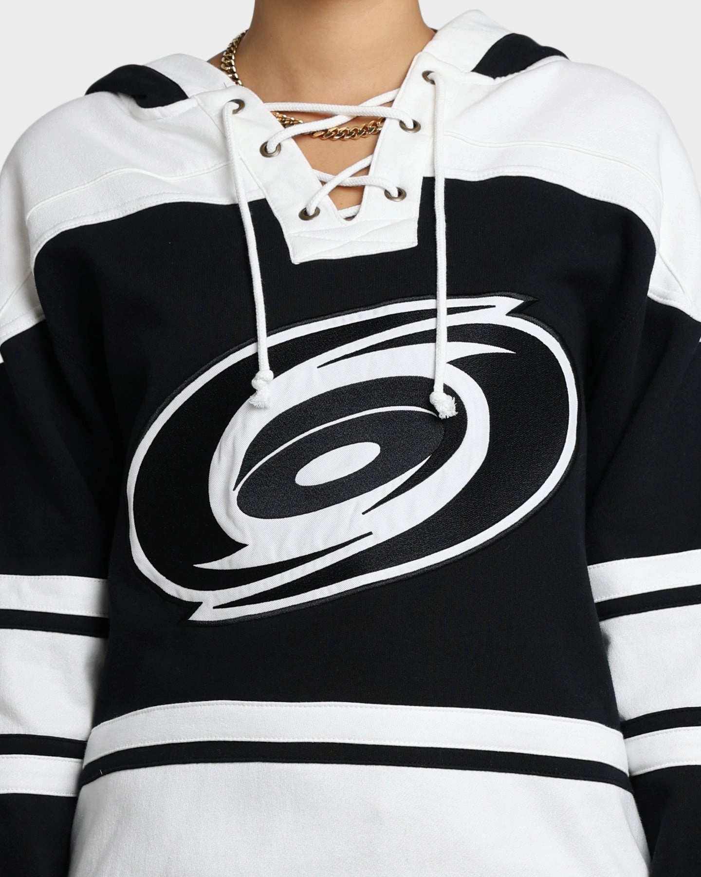 47 Brand Carolina Hurricanes Superior Lacer Hoodie Jet Black Tailored Silhouette