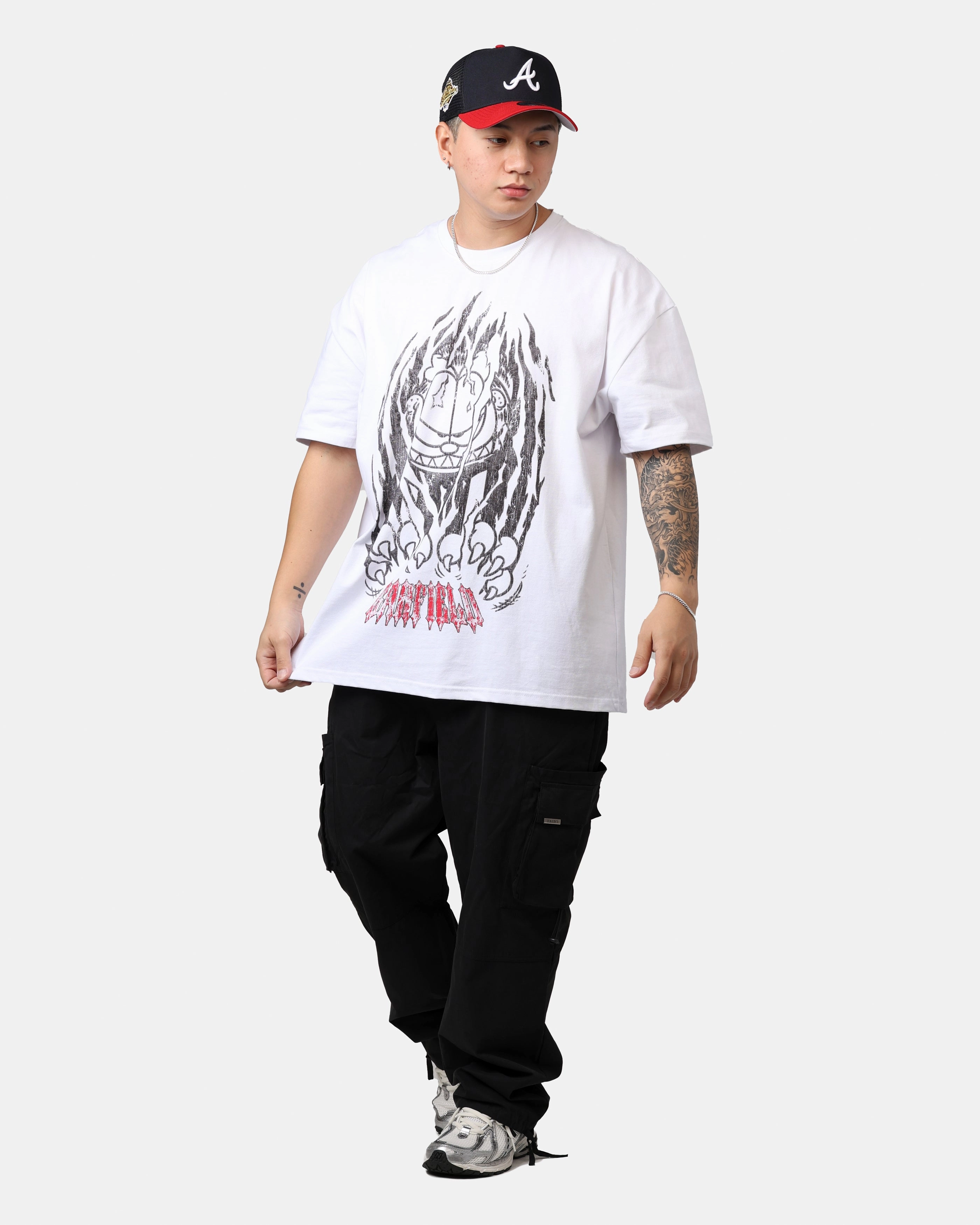Vintage Goat Crew X Garfield Claws T-Shirt White Beach relaxation