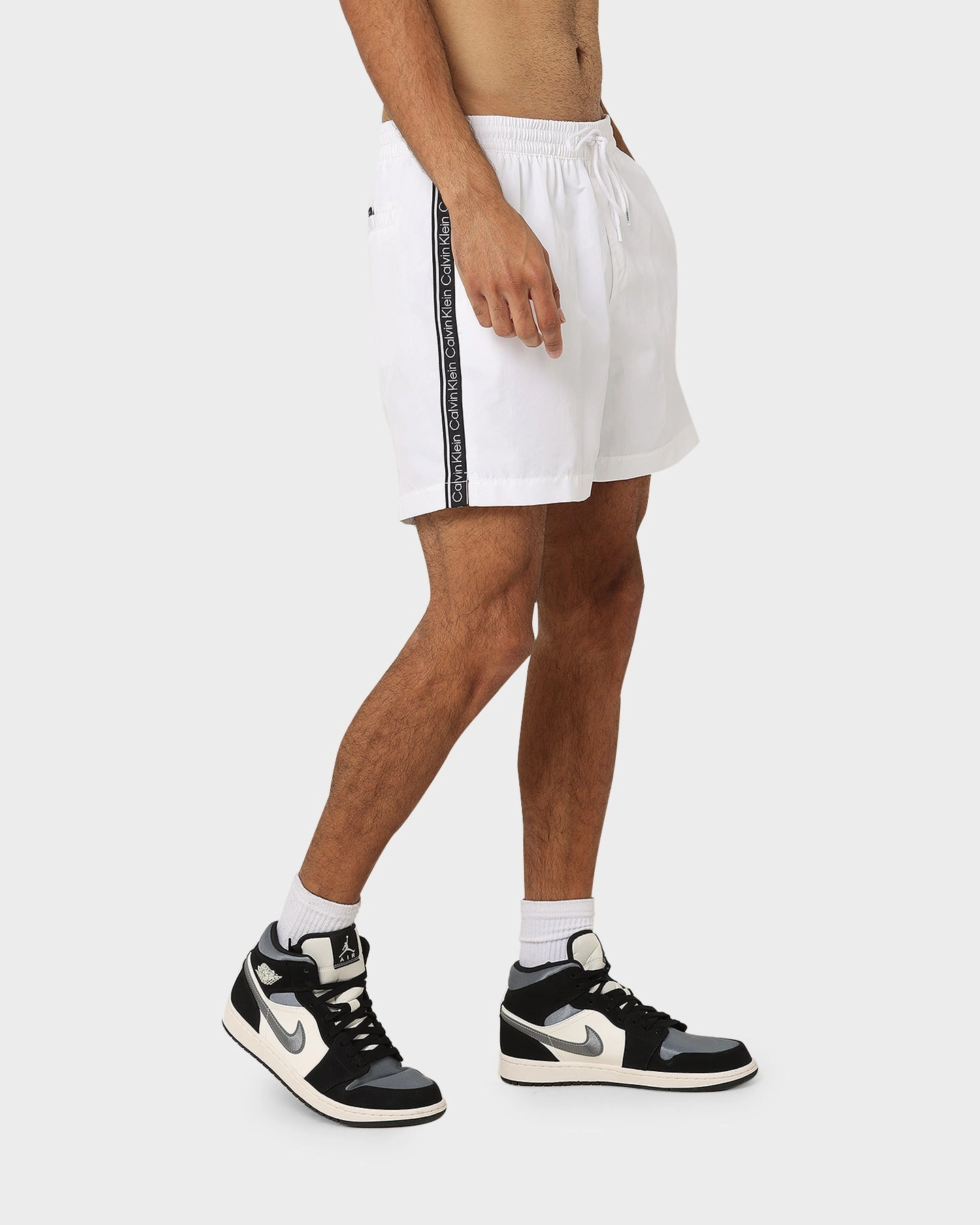Anti Odor Calvin Klein Medium Drawstring Shorts White