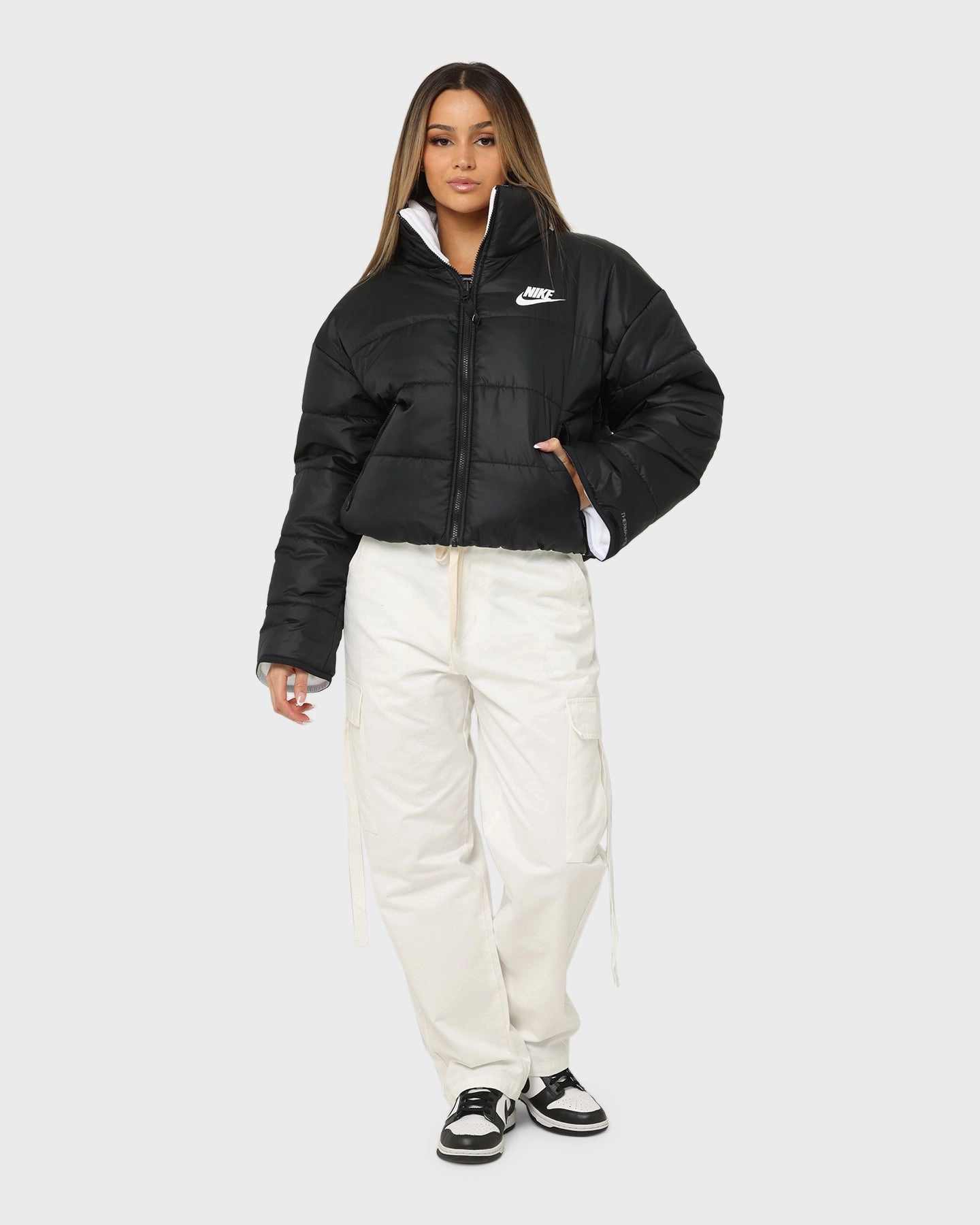 suitable for self use Warm Nike Women's Nike Sportswear Therma-FIT Repel Classic Reversible Jacket Black/White/Black