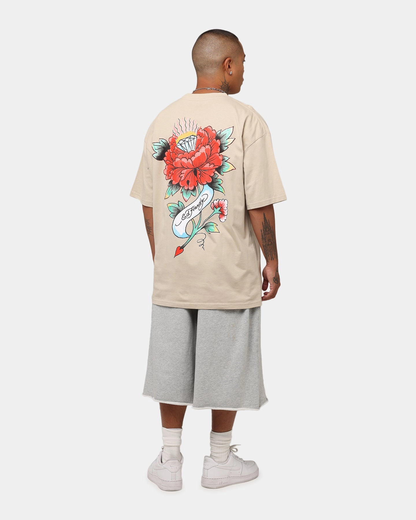 Ed Hardy Flourish Script T-Shirt Stone Low Impact Dye Sports Outfit
