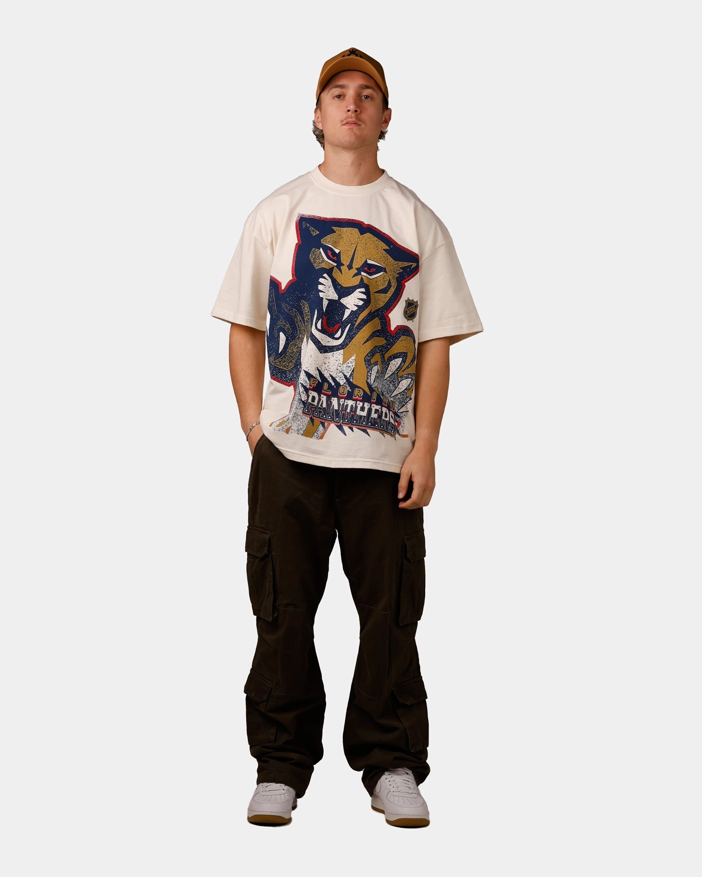 Culture Kings Florida Panthers Vintage T-Shirt Off White sports activity Stylish and Relaxed