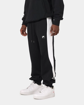 Nike Air Fleece Joggers Black/White/Black Anti Odor Treatment Move Comfort