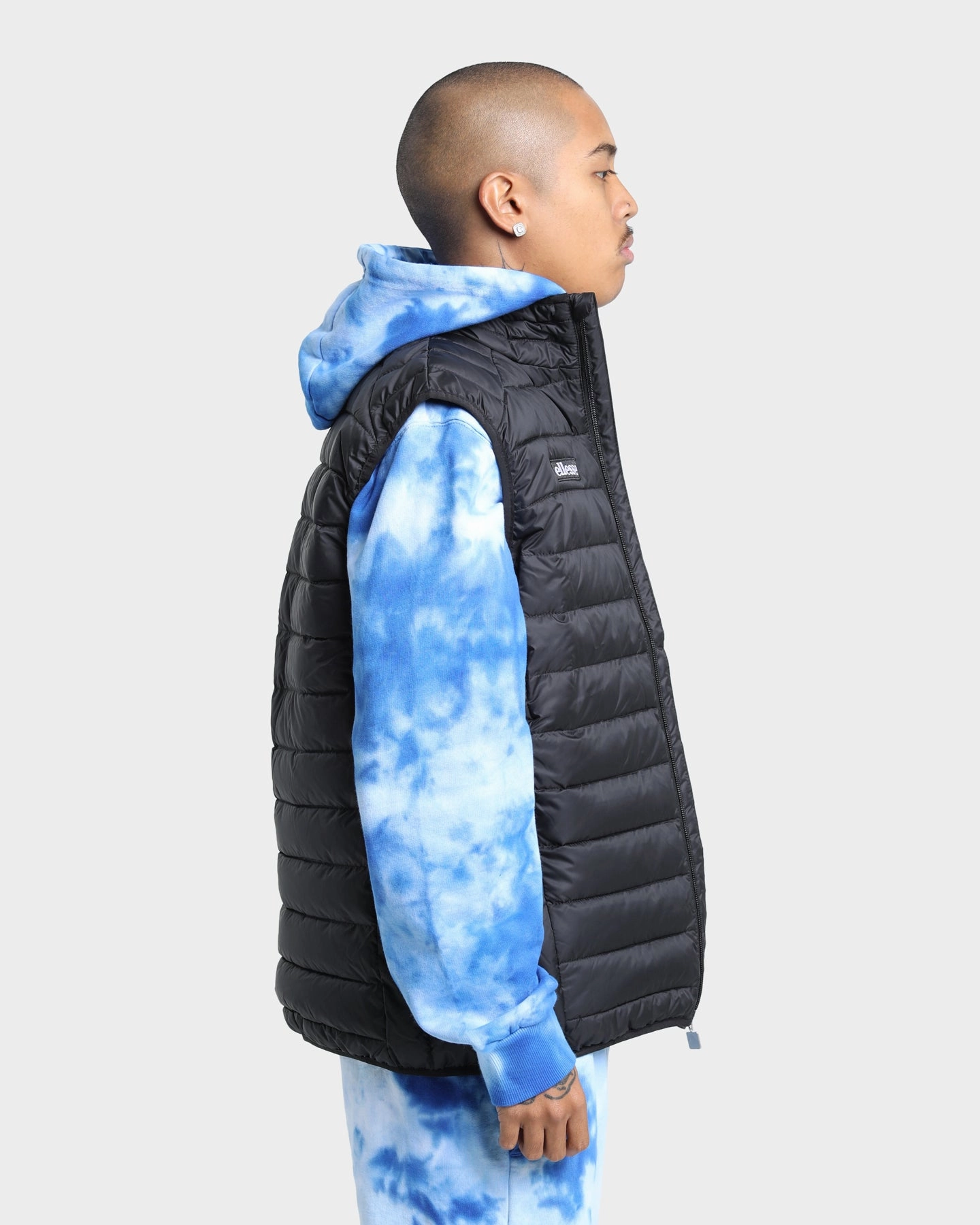 Ellesse Bardy Padded Gillet Jacket Black suitable for group activities