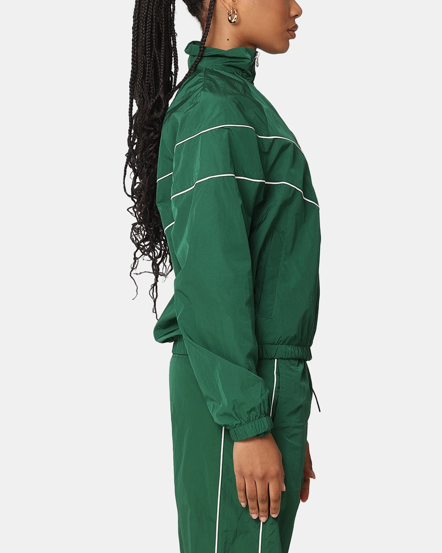 Nike Women's Sportswear Loose UV Woven Full-Zip Jacket Gorge Green/Sail Drop Hem Calendar
