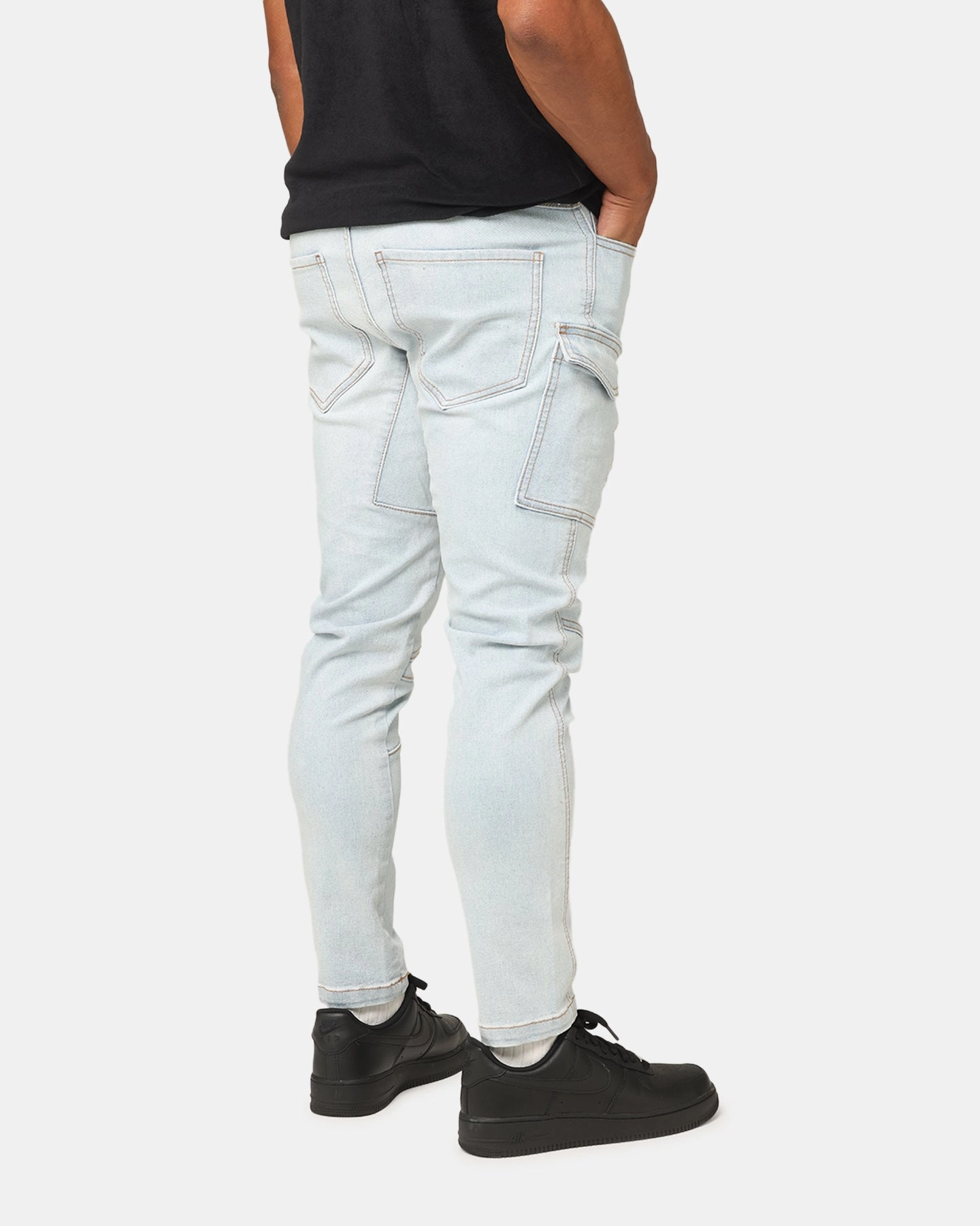 Saint Morta Skinny Cargo Jeans Vintage Blue Brunch Outfit Night Out Relaxed Mood