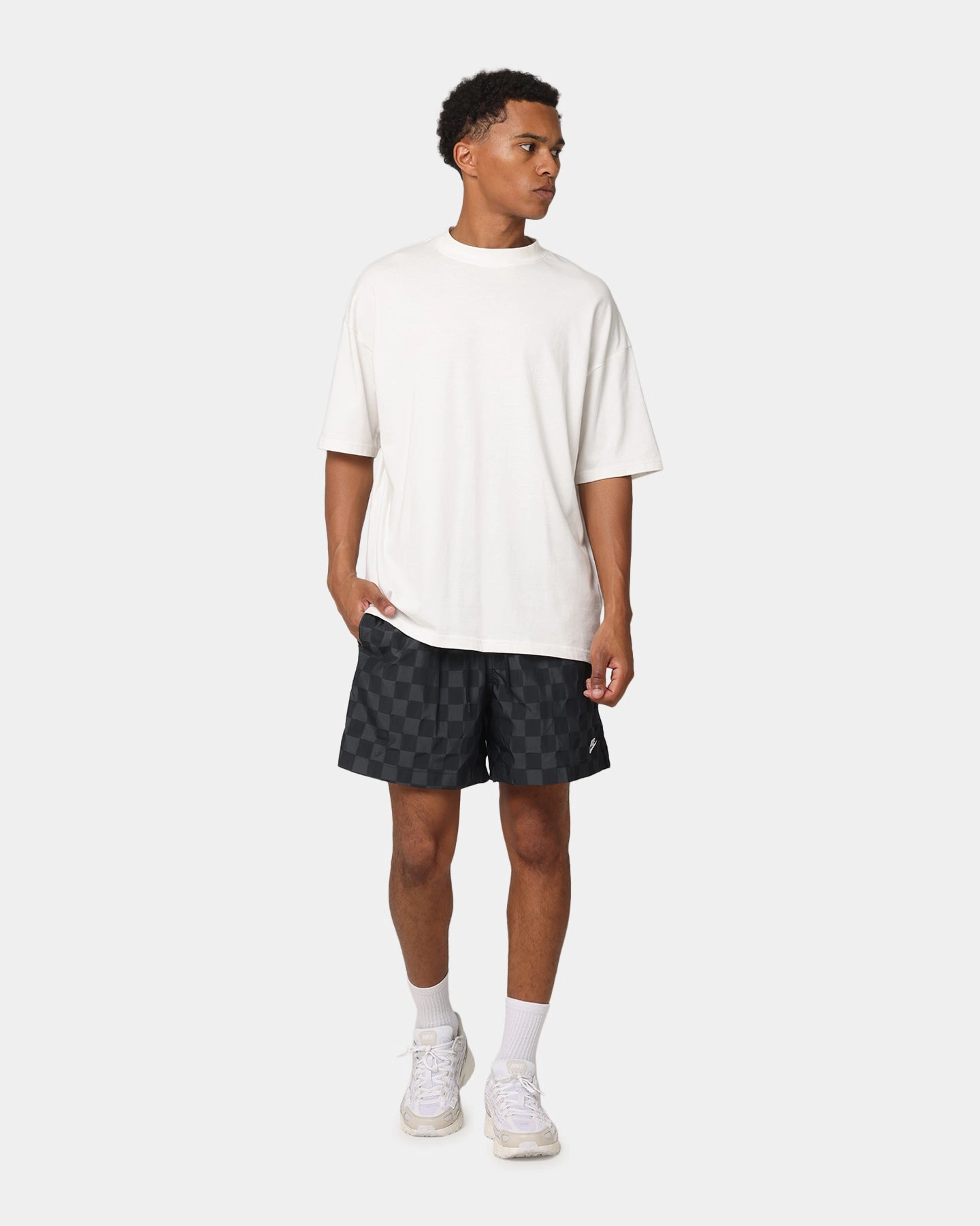 Nike Club Flow Shorts Black Low Profile Waistband Flatlock Seam Technology