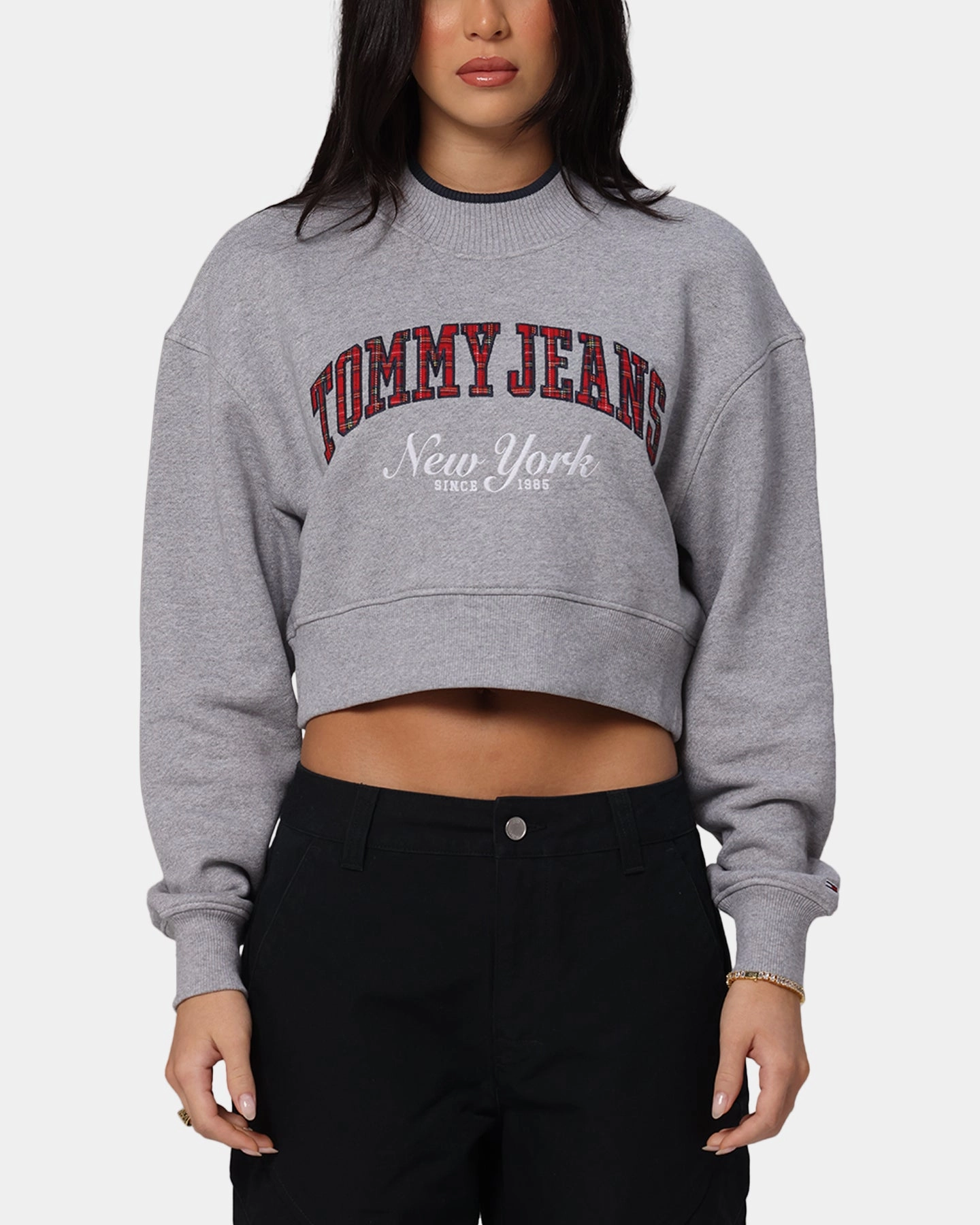 WeatherproofCoating Tommy Jeans Women's Crop Collar Crewneck Grey Heather