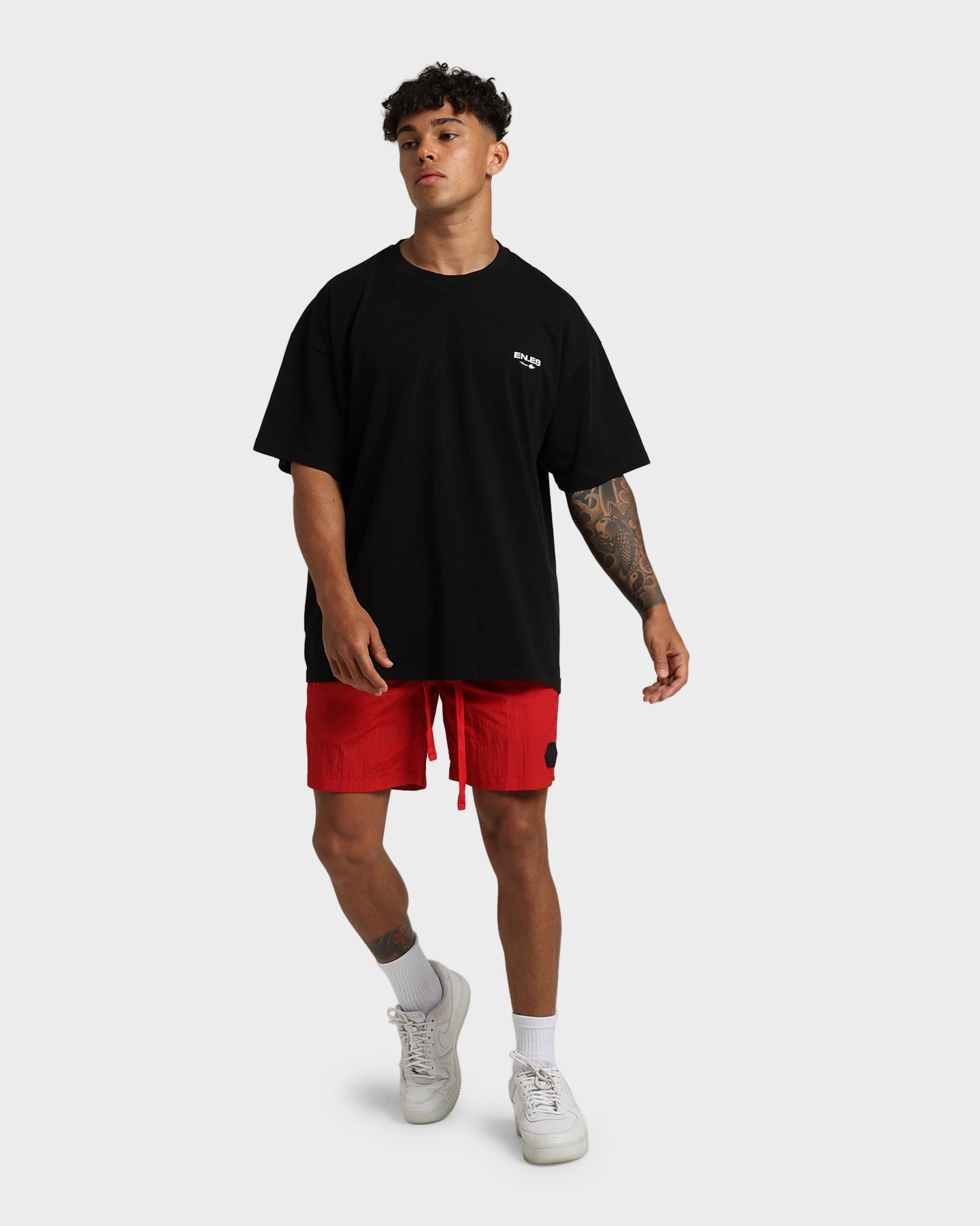 Sustainable vacation look EN ES Neptune Beach Shorts Red