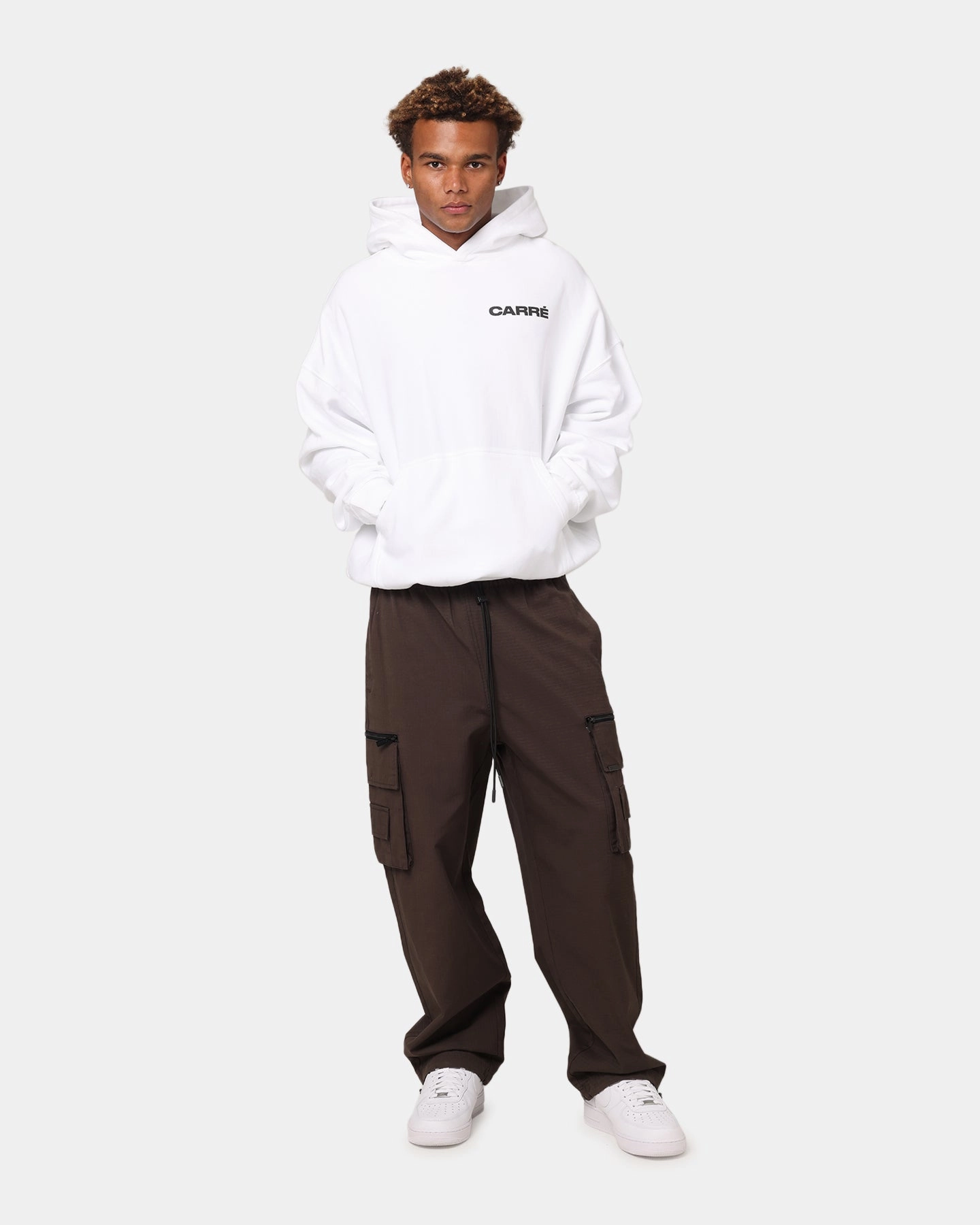 Carre Die Hoodie White Stretchable Binding Seam Free Design