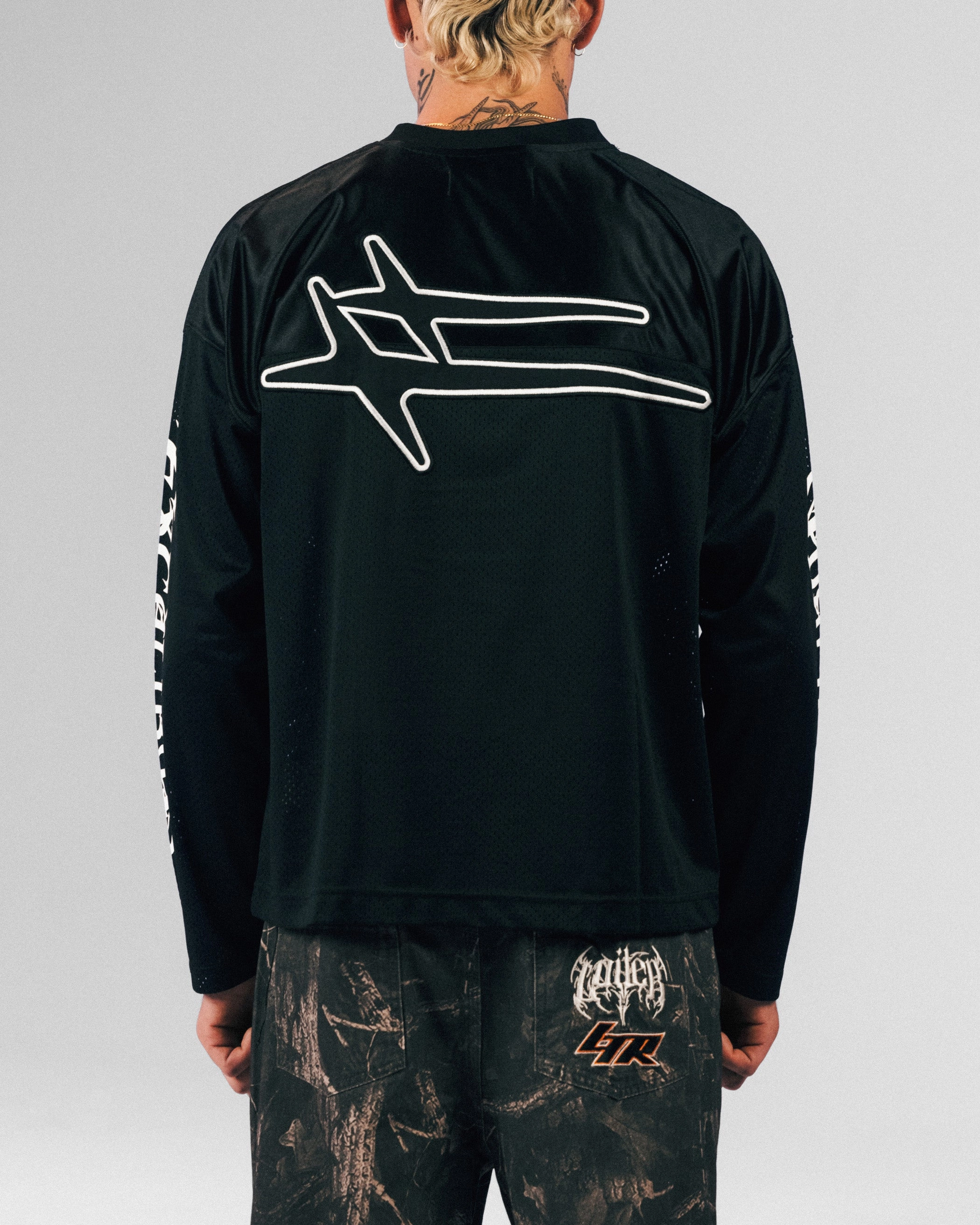 Buttery Soft Fabric Loiter Long Sleeve Training Jersey Black
