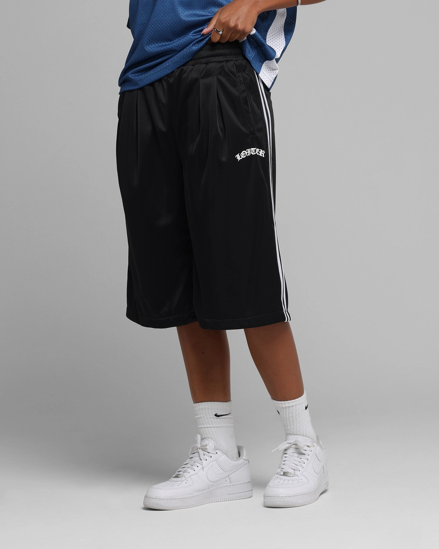 Dynamic Tension Control BreathableWebbing Loiter Track 3 Quarter Shorts Black