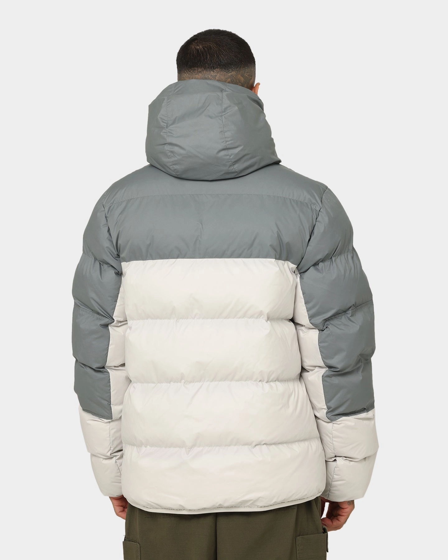 slim fit Occasion Nike Storm-FIT Windrunner PRIMALOFT Jacket Smoke Grey