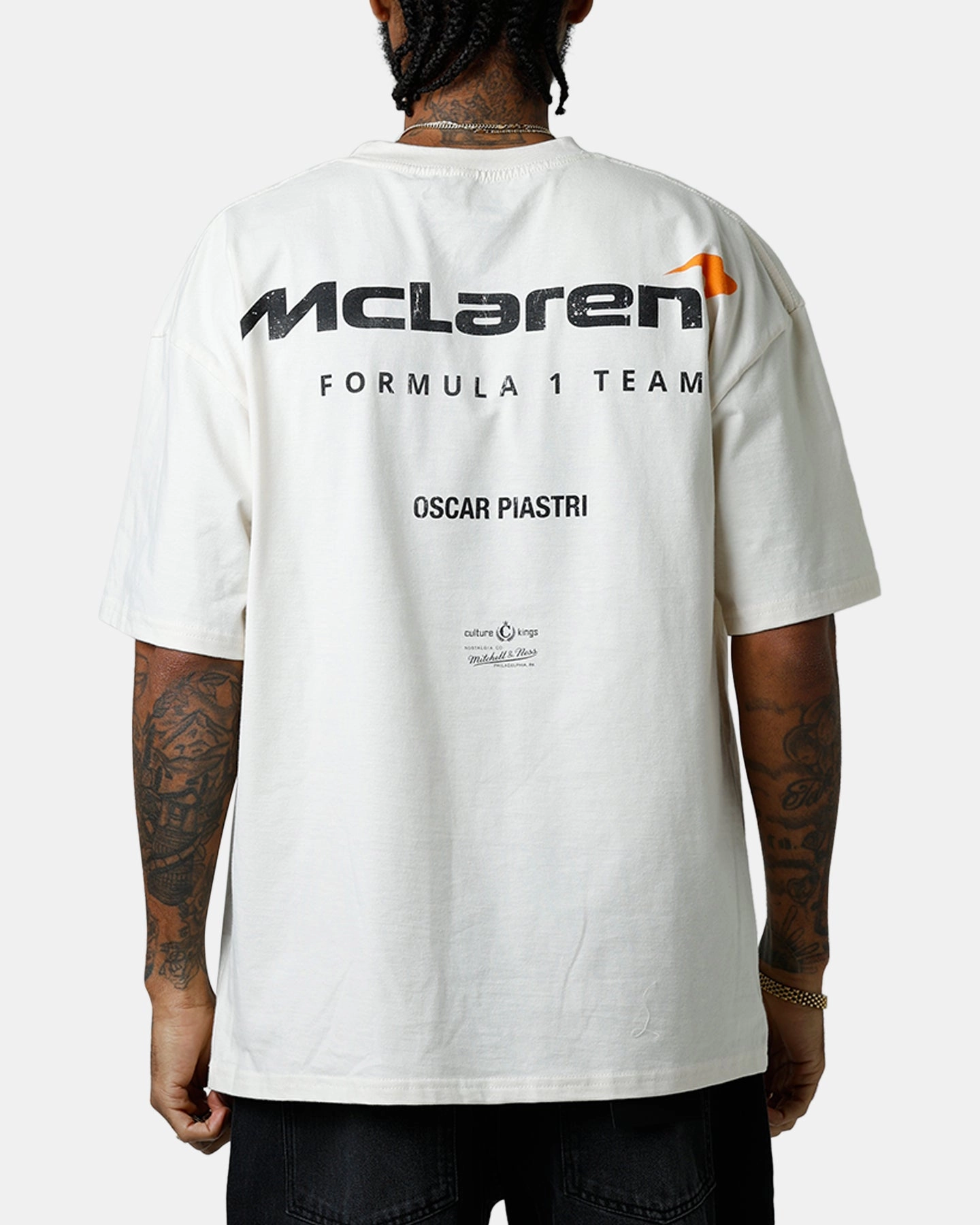 Travel convenience Relaxed Look Culture Kings X Mclaren Oscar Piastri 'Vegas Grand Prix 2024' Helmet T-Shirt Off White