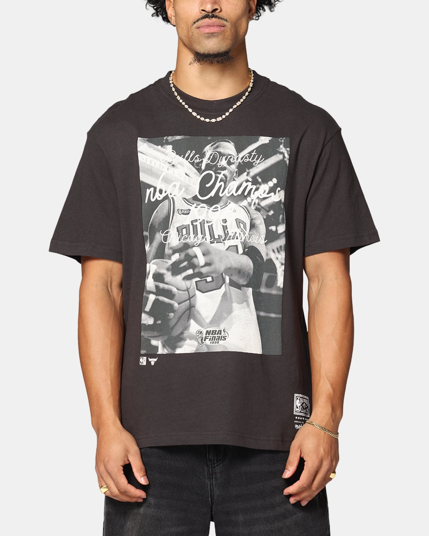 Moisture Wicking Technology Trendy Piece Mitchell & Ness Chicago Bulls Dynasty T-Shirt Faded Black