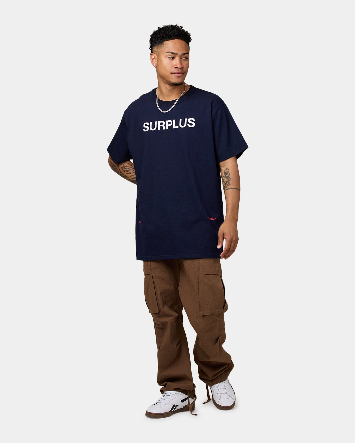 Casual Layer Look Minimalist Wear Daniel Patrick Surplus Logo T-Shirt Navy/Cream/Red