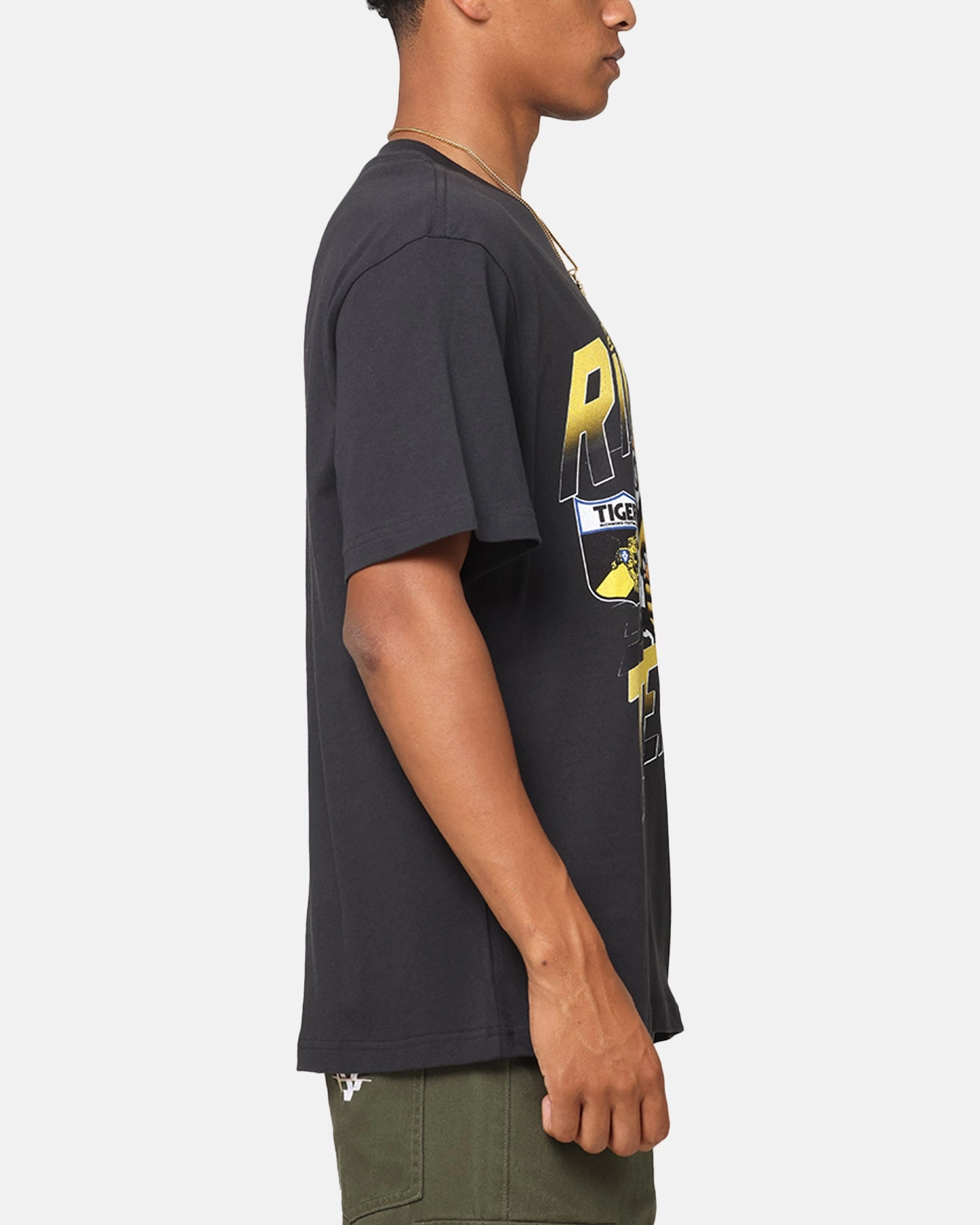 Travel Style Trend ColorfastFabricTech Mitchell & Ness Richmond Tigers Mascot Character T-Shirt Faded Black