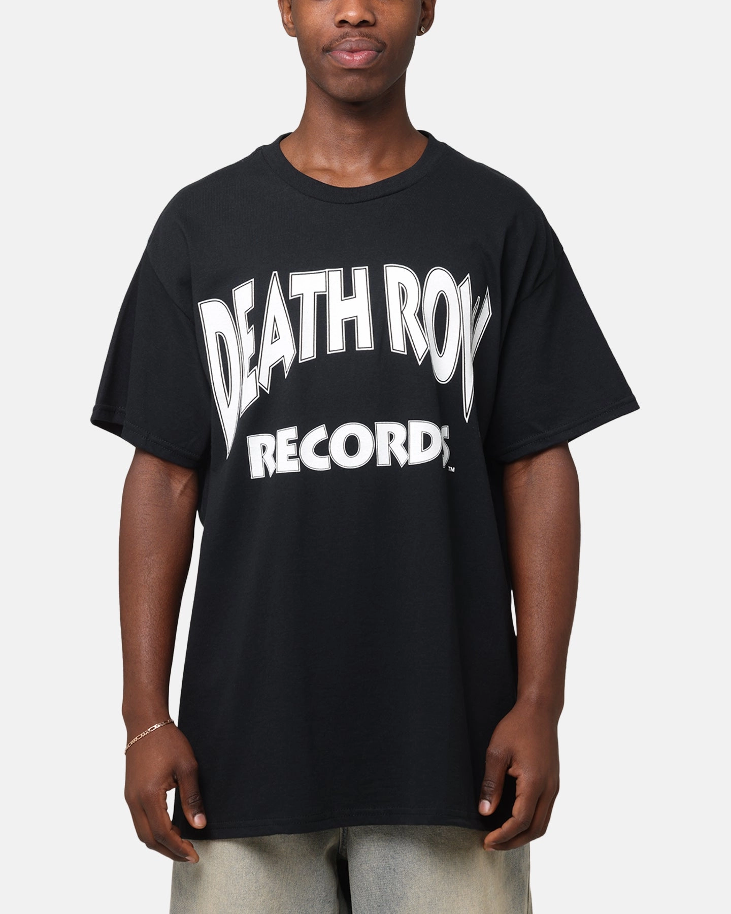 Minimal Outfit Deathrow Records Basic Logo T-Shirt Black