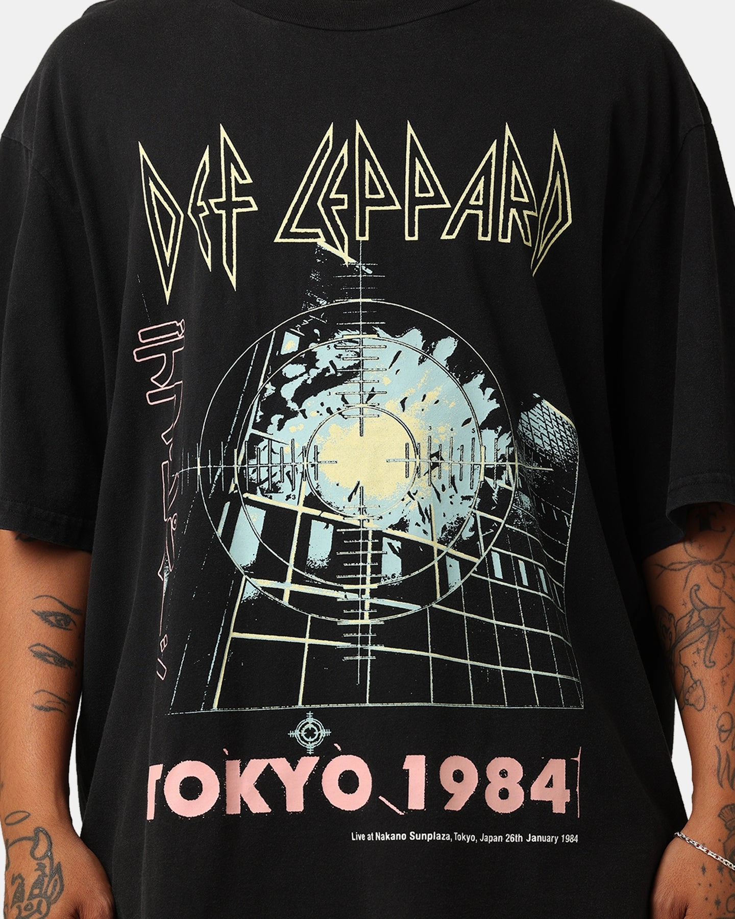 Def Leppard Tokyo 1984 Tour T-Shirt Washed Black Practical Design Stretchable Armholes
