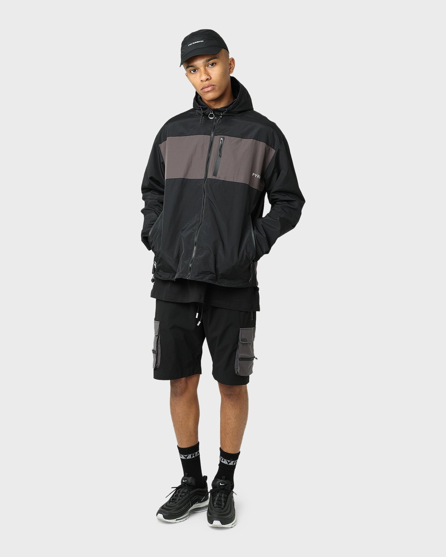 Pyra Panel Desert Windbreaker Black/Grey Foldable Collar