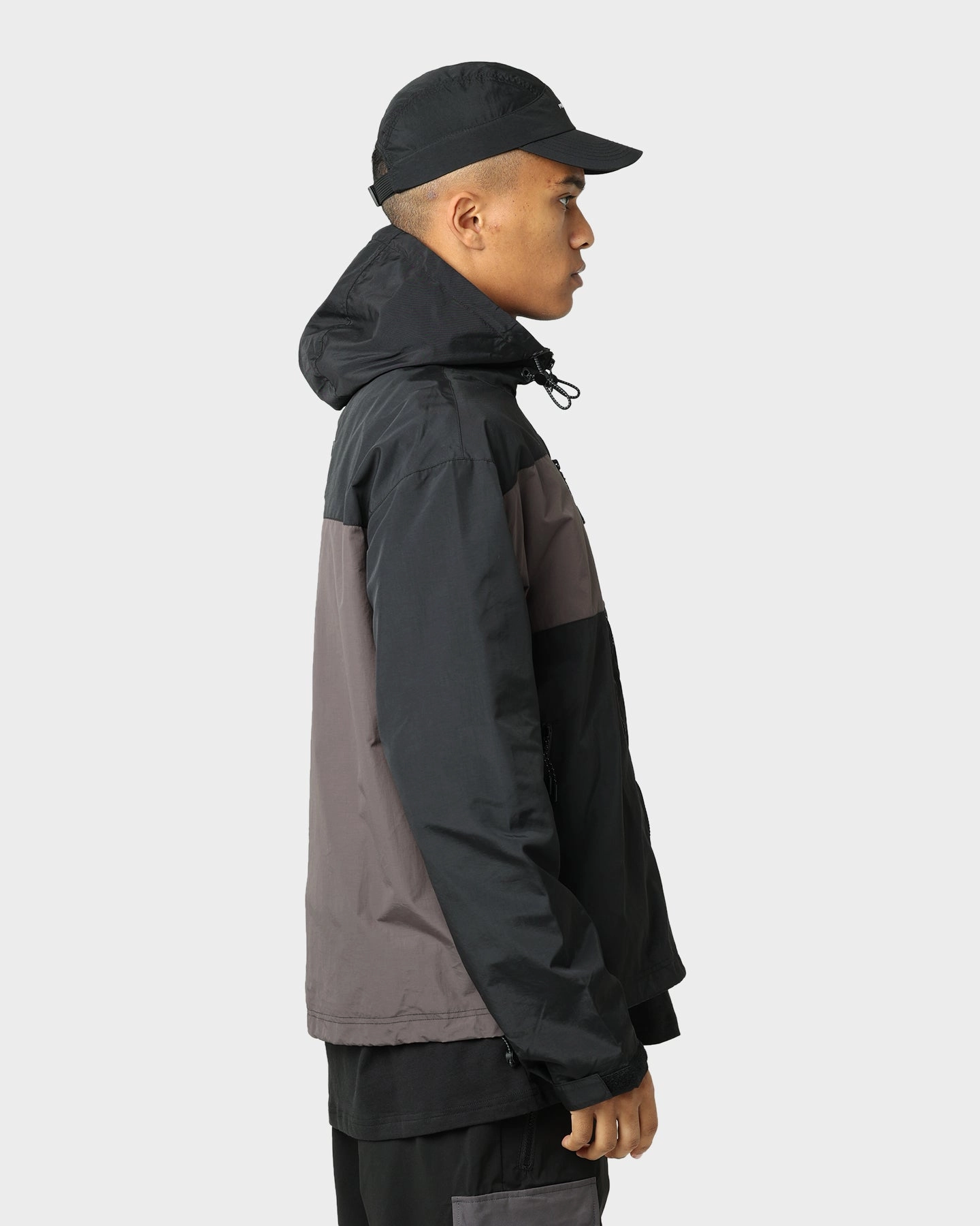 Dry clean only ConvertibleCollar Pyra Panel Desert Windbreaker Black/Grey