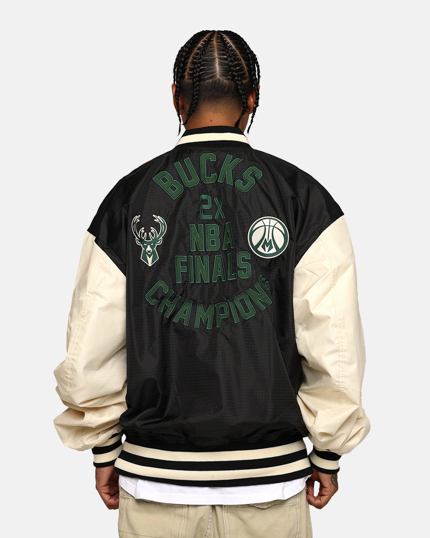 Heavy Duty Zippers Heavy Duty Hardware New Era X Alpha Industries Milwaukee Bucks L-2B Bomber Jacket Black