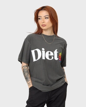 Versatile and Comfortable Durable Colorfast Finish Diet Starts Monday Apple T-Shirt Vintage Black