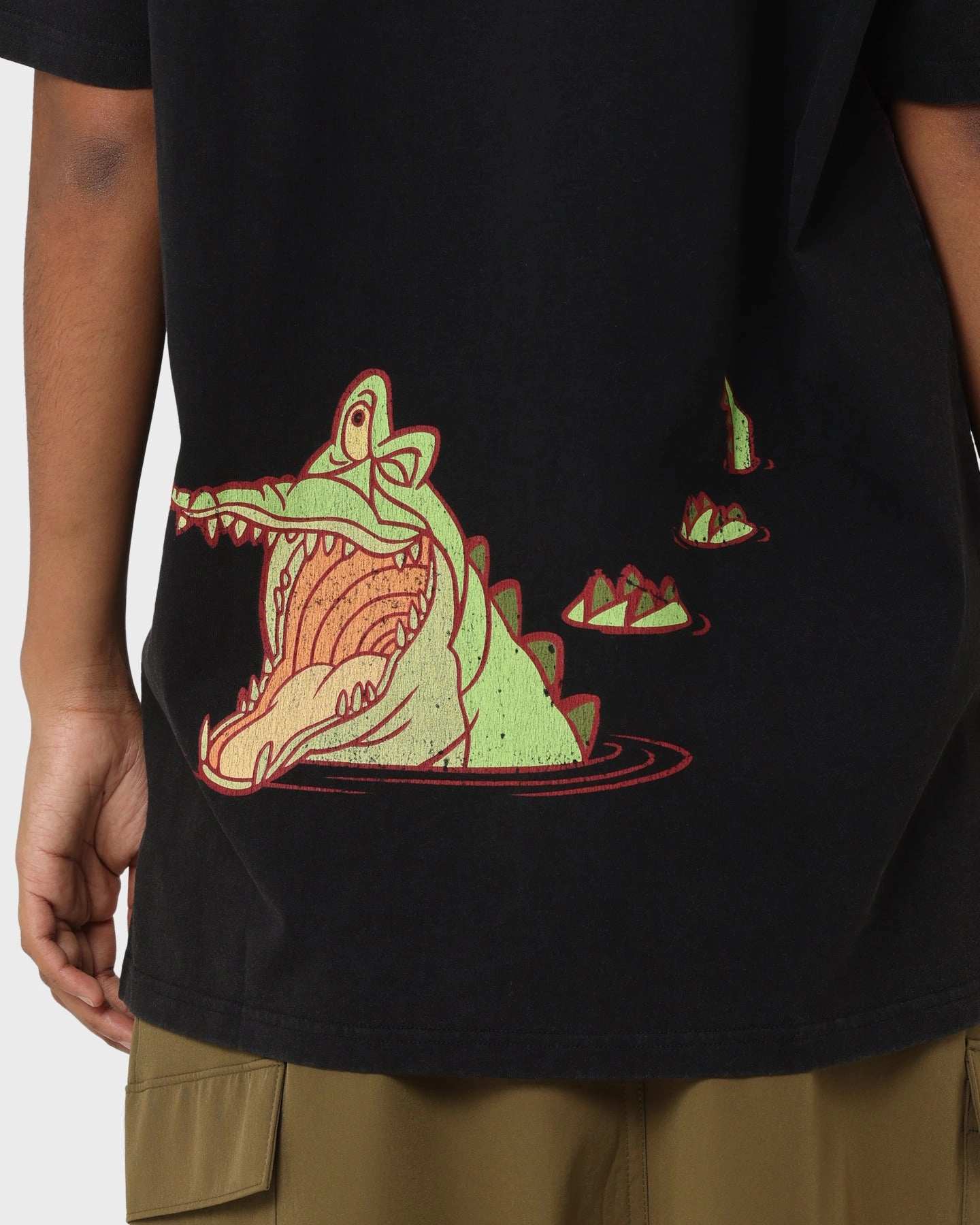 Tight Fit Collared Disney Hook Vintage T-Shirt Washed Black