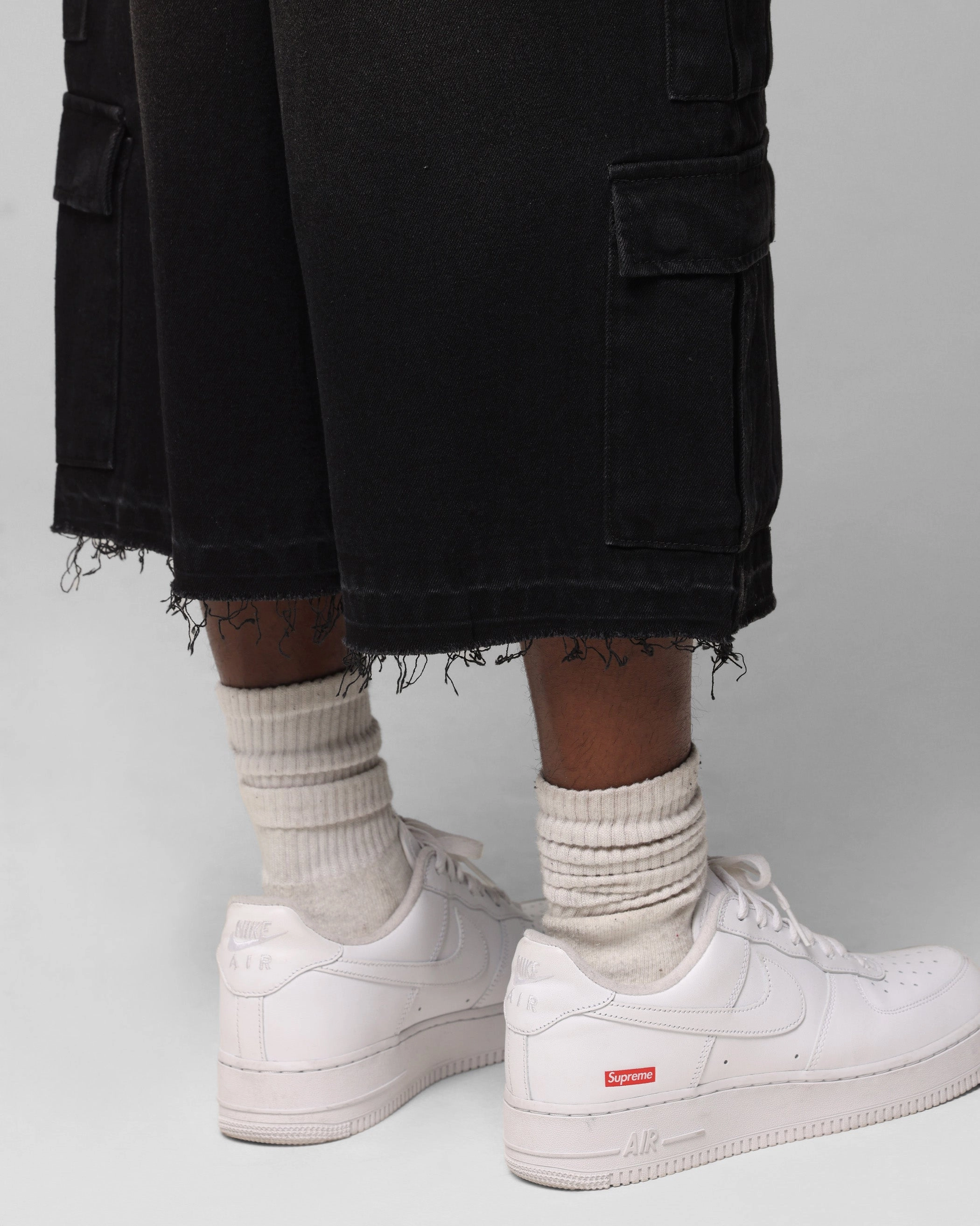 transportation industry Loiter 3 Quarter Pants Washed Black
