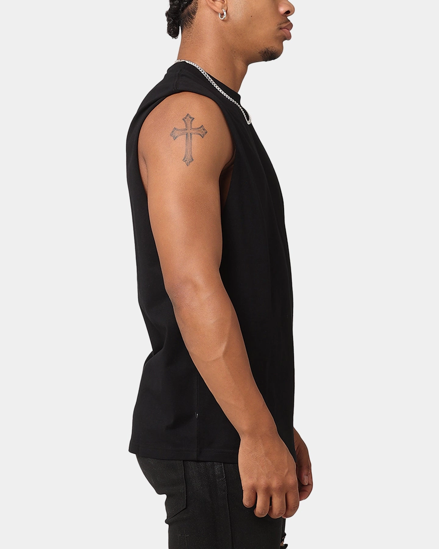 Saint Morta Daggers Oversized Muscle T-Shirt Black/Gold QuickDry Comfort and style