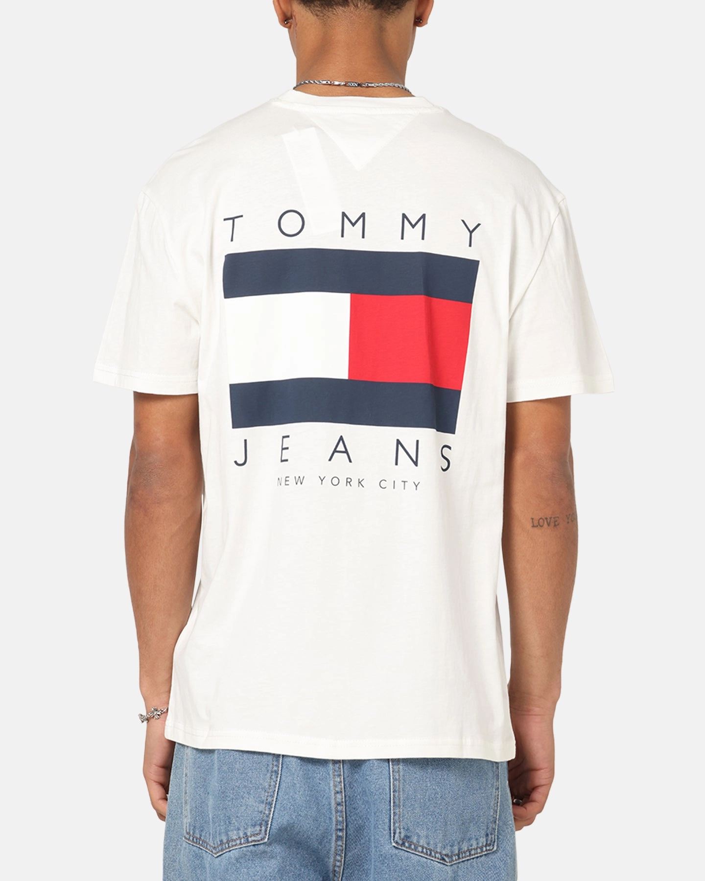 Tommy Jeans Regular Flag Graphic T-Shirt Ecru Simple and Cozy