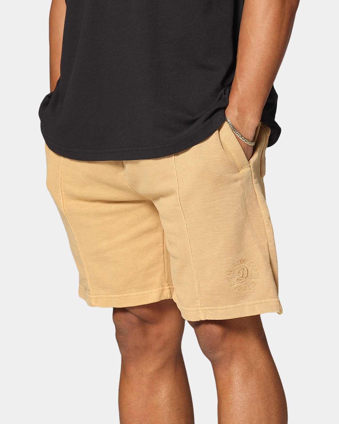 Dreamville Tonal Sweat Shorts Sand Wash Street Style