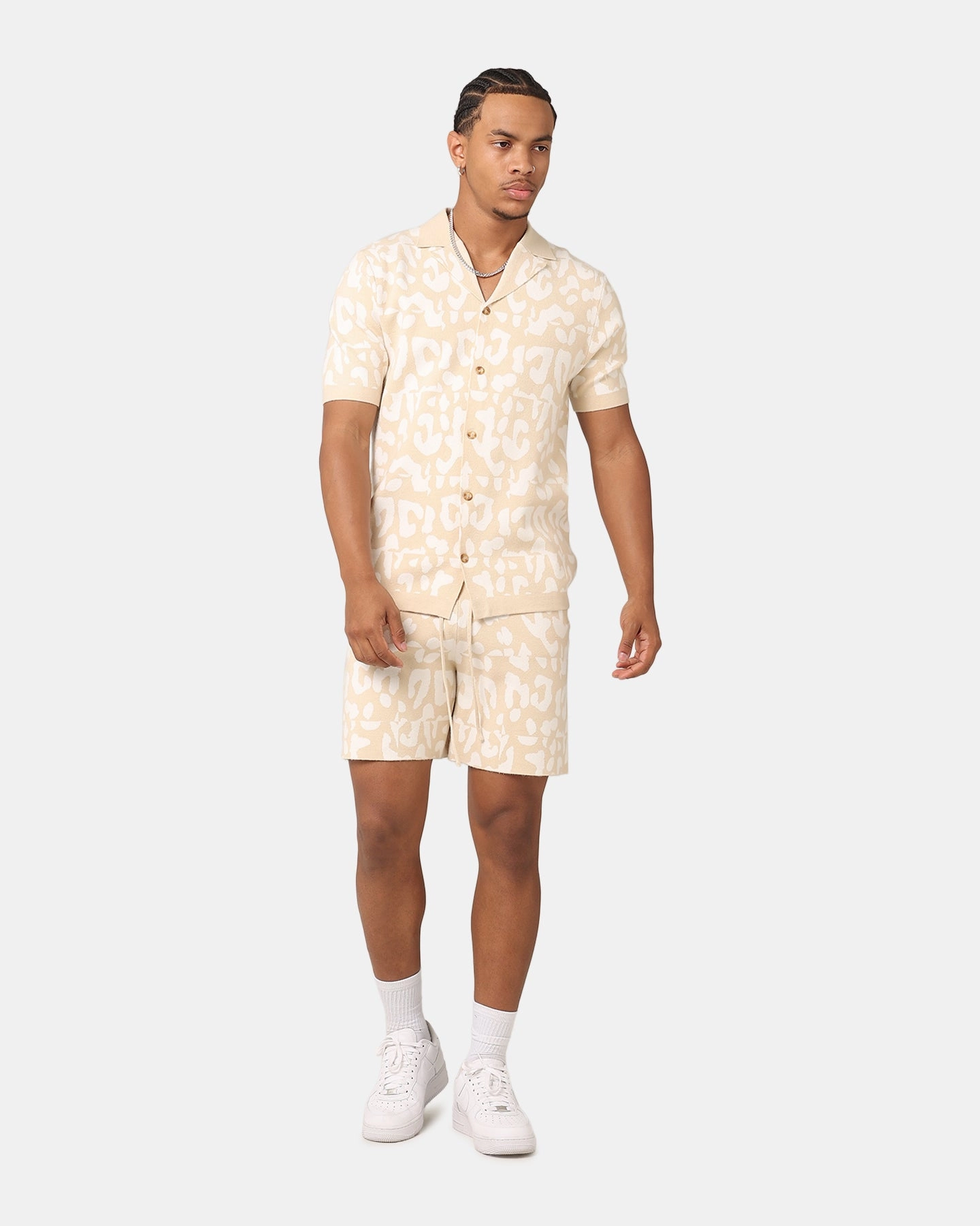 High-Performance Fit vacation look XXIII Puzzle Knit Shorts Beige/Off White