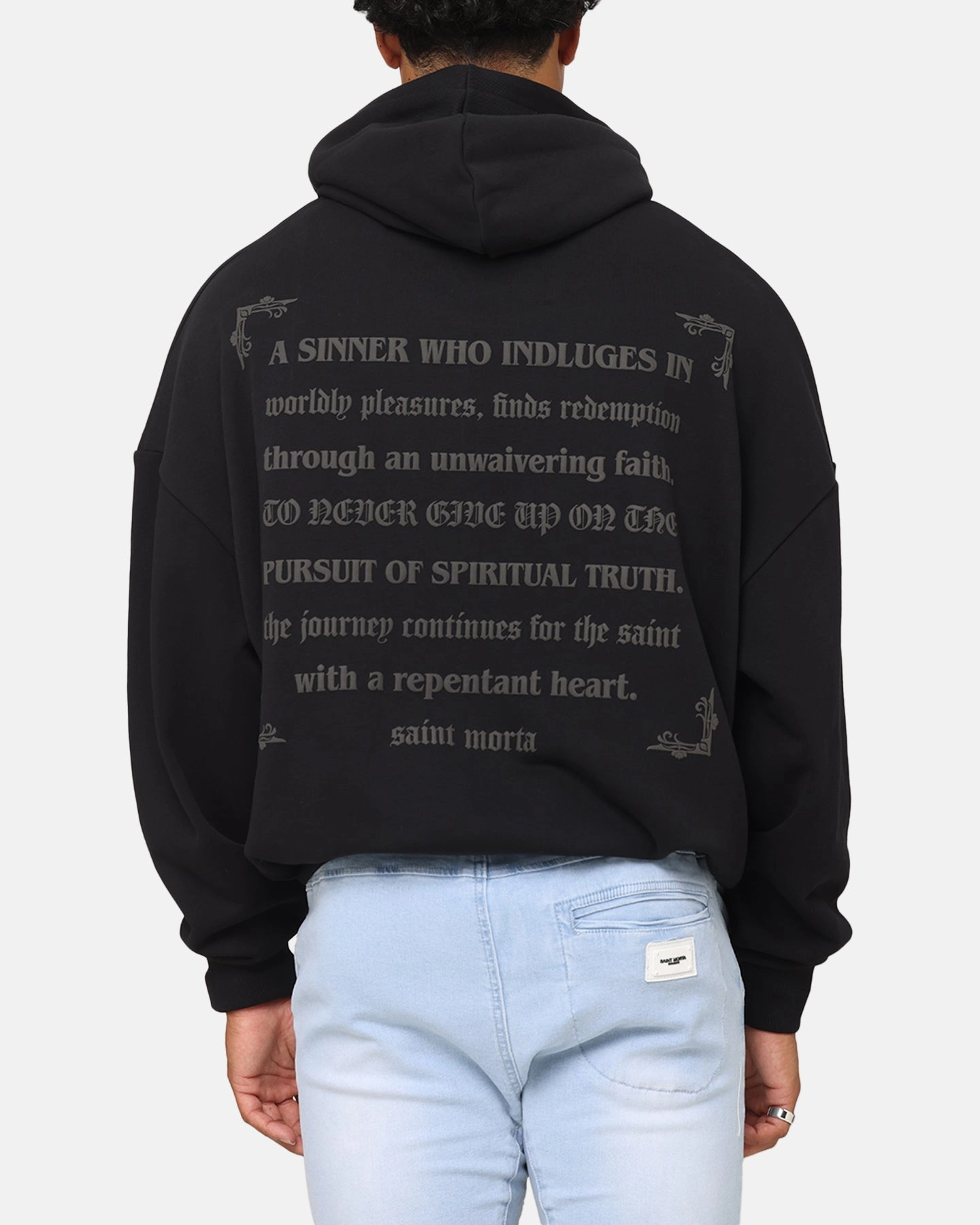 Relaxed Cut Saint Morta Repentant Heart Boxy Hoodie Black/Black