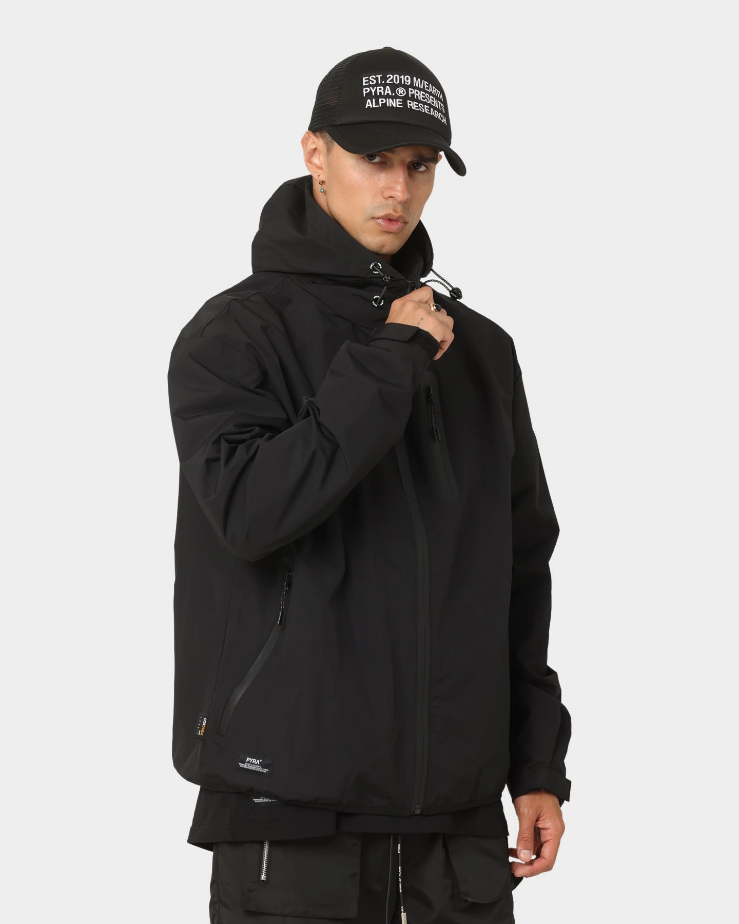 PYRA Nero Training Shell Black Primaloft Insulation Chemistry