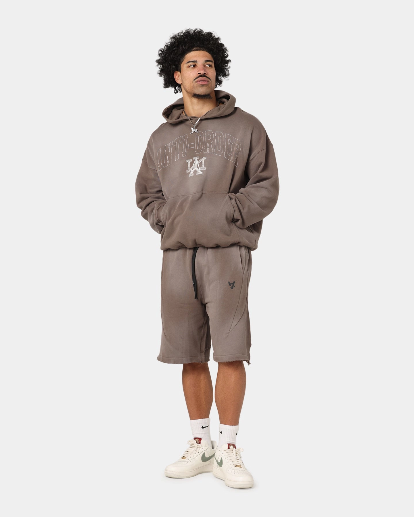 MultiPocket Design The Anti Order Apocalypse Sweat Shorts Sunfade Brown
