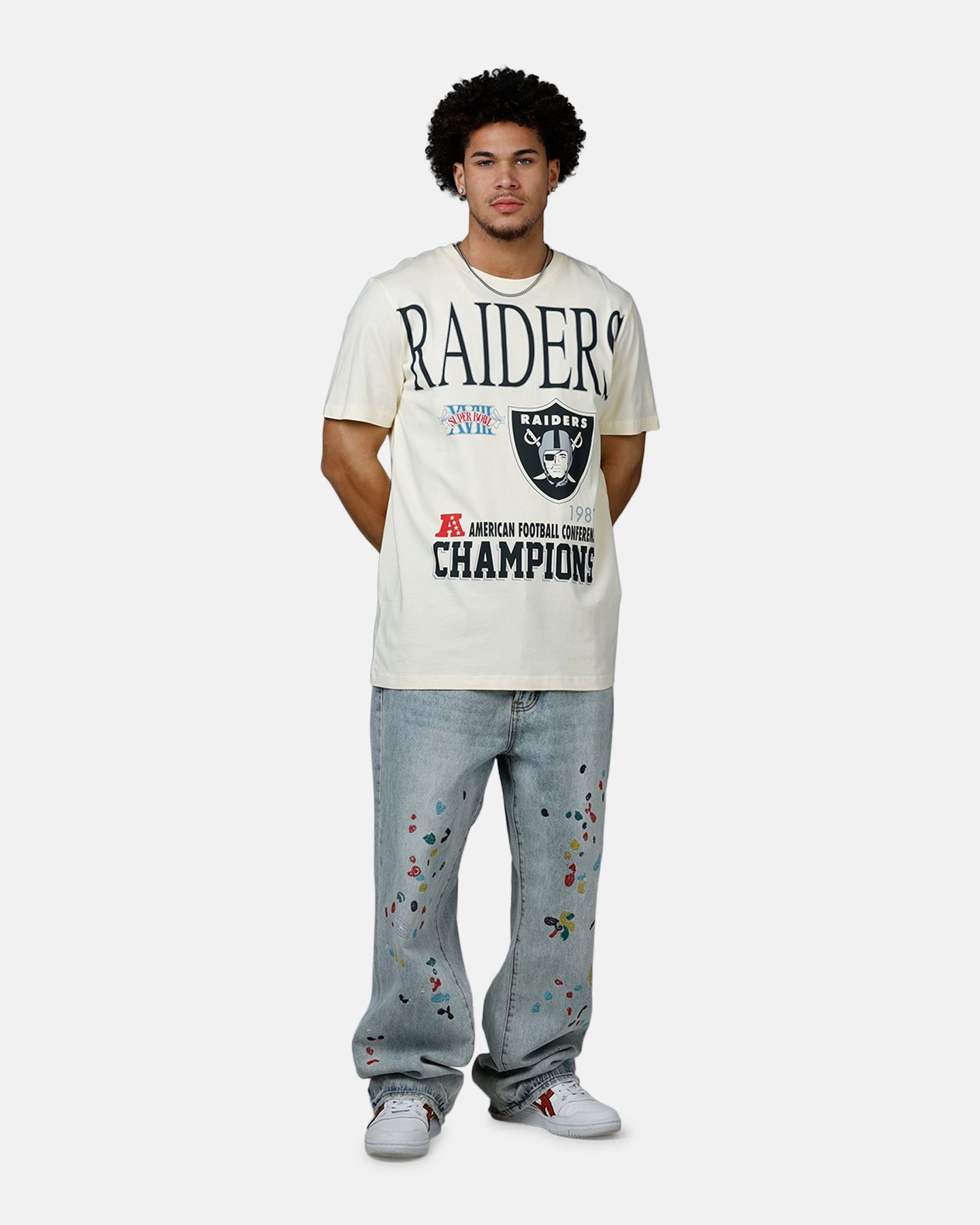 New Era Las Vegas Raiders 1983 Vintage Champs T-Shirt White Perfect for Layering Chic Wear