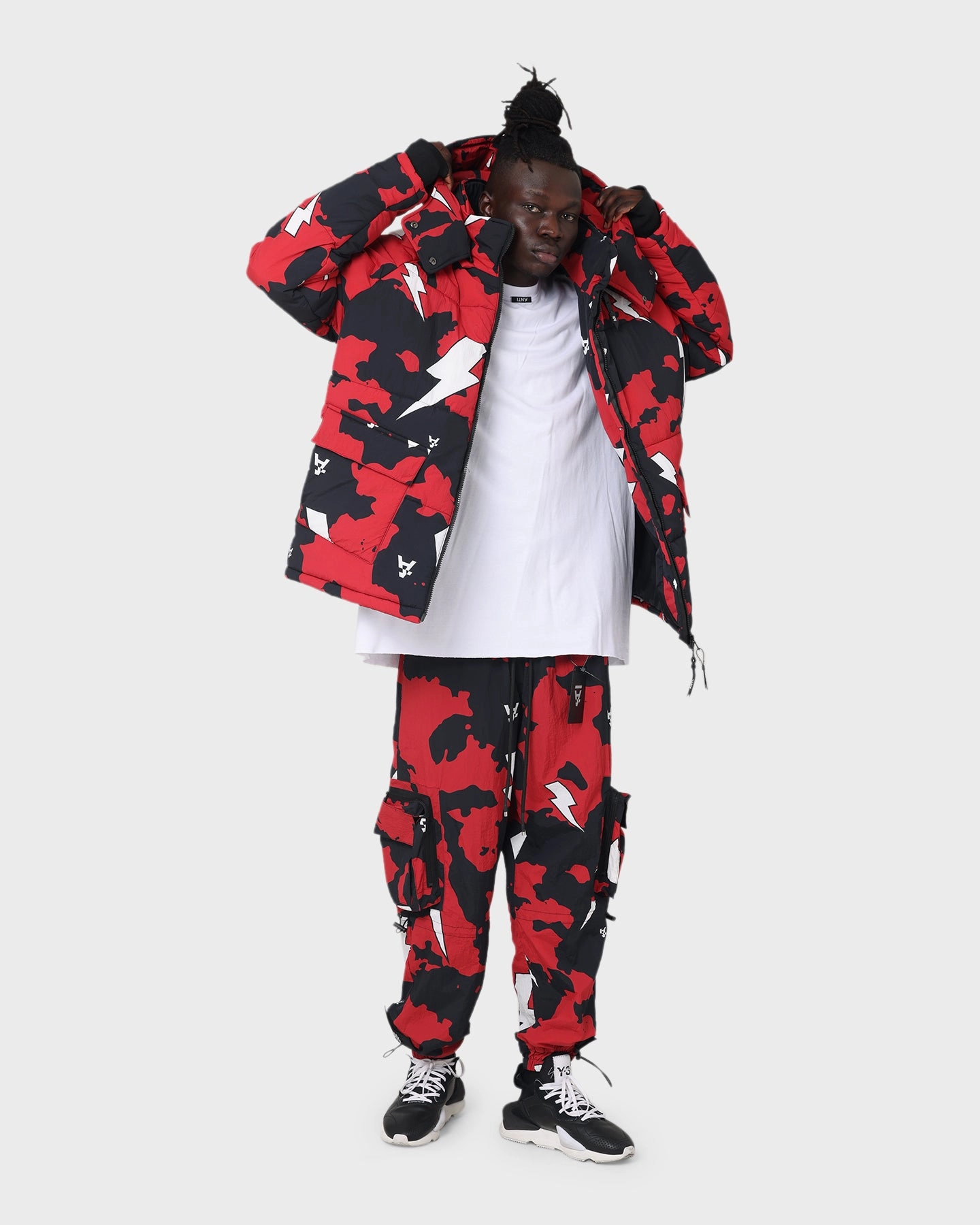 Adjustable discounted The Anti Order Storm Camo Puffer Jacket Black/Red/White