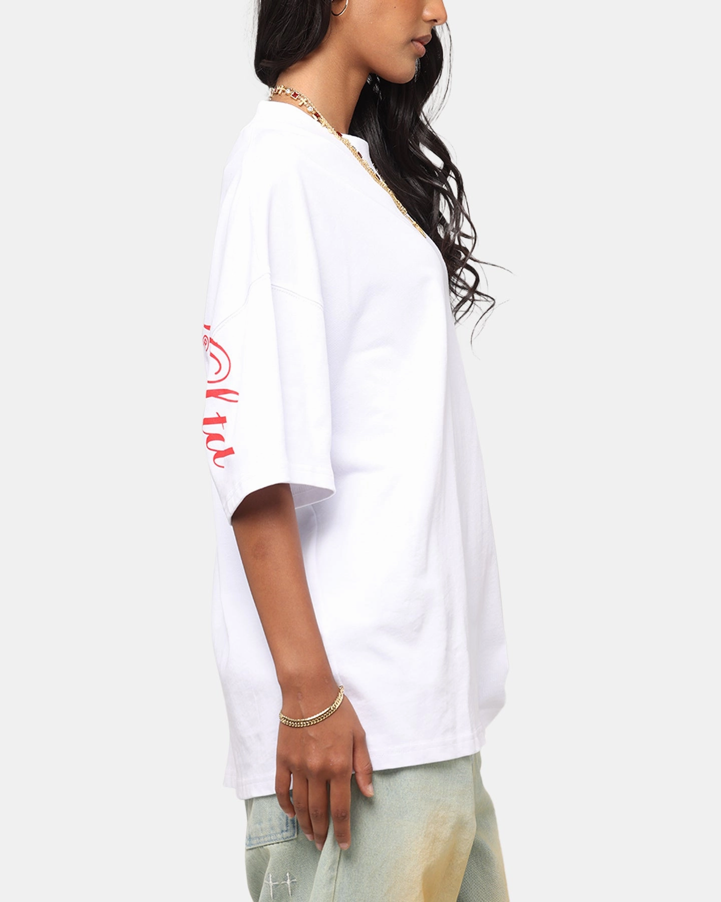 Holiday Style Comfort Style Carre Side Script Oversized T-Shirt White/Red