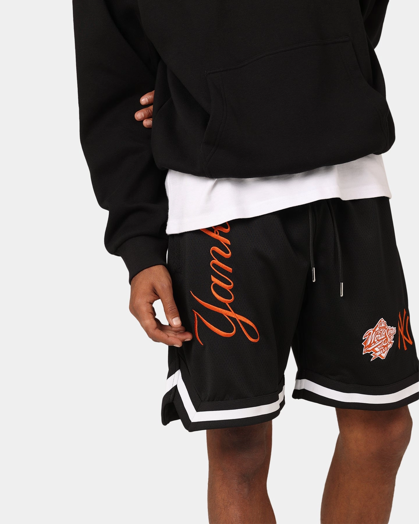 tropical style gym kit New Era New York Yankees 'Scary Nights' Mesh Shorts Black/Orange