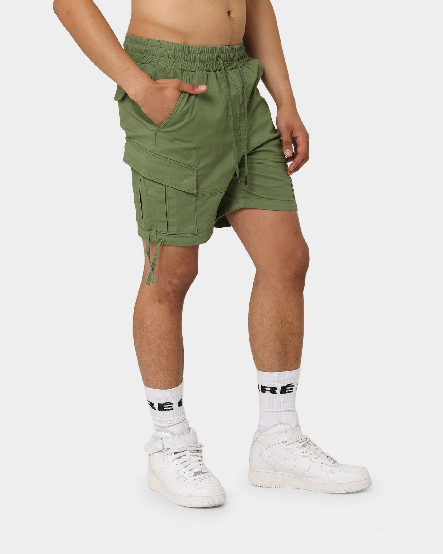 Carre Utilitaire Cargo Short Khaki Green Casual Shorts barbecue outfit