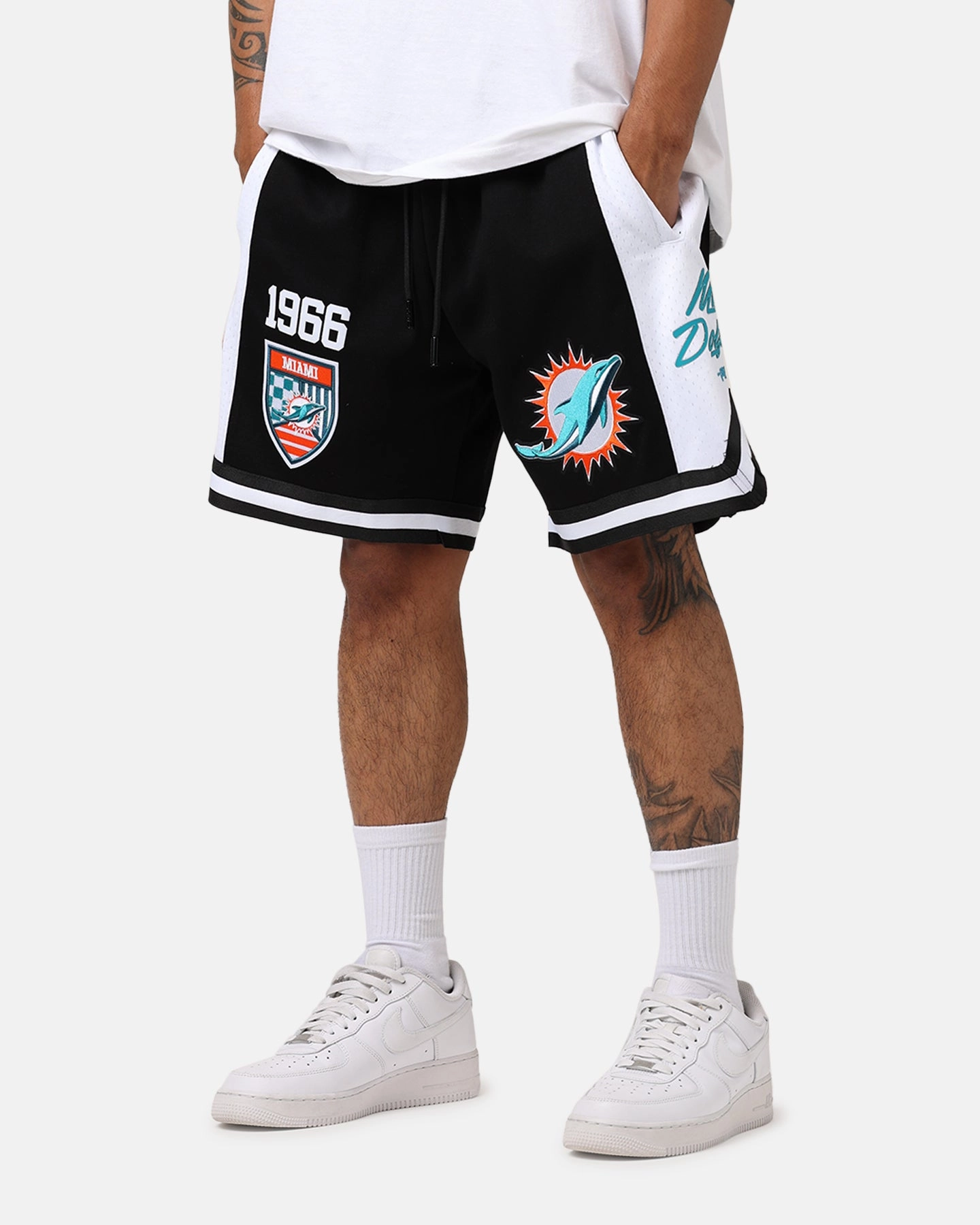 Zipper pockets Pro Standard Miami Dolphins Fast Lane Dark 2.0 Shorts Black