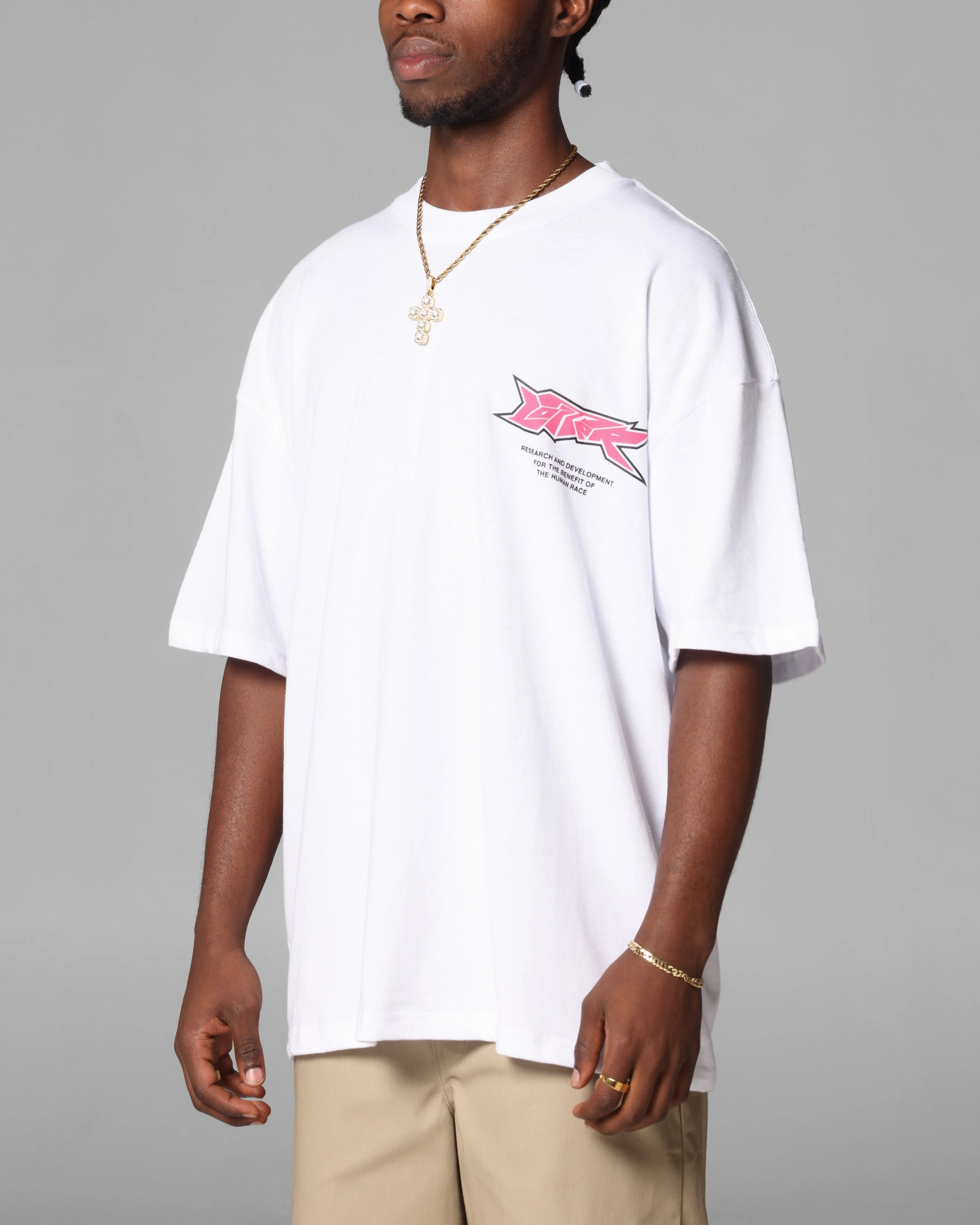 Loiter Runway T-Shirt White Weekend Outfit Chic Fashion
