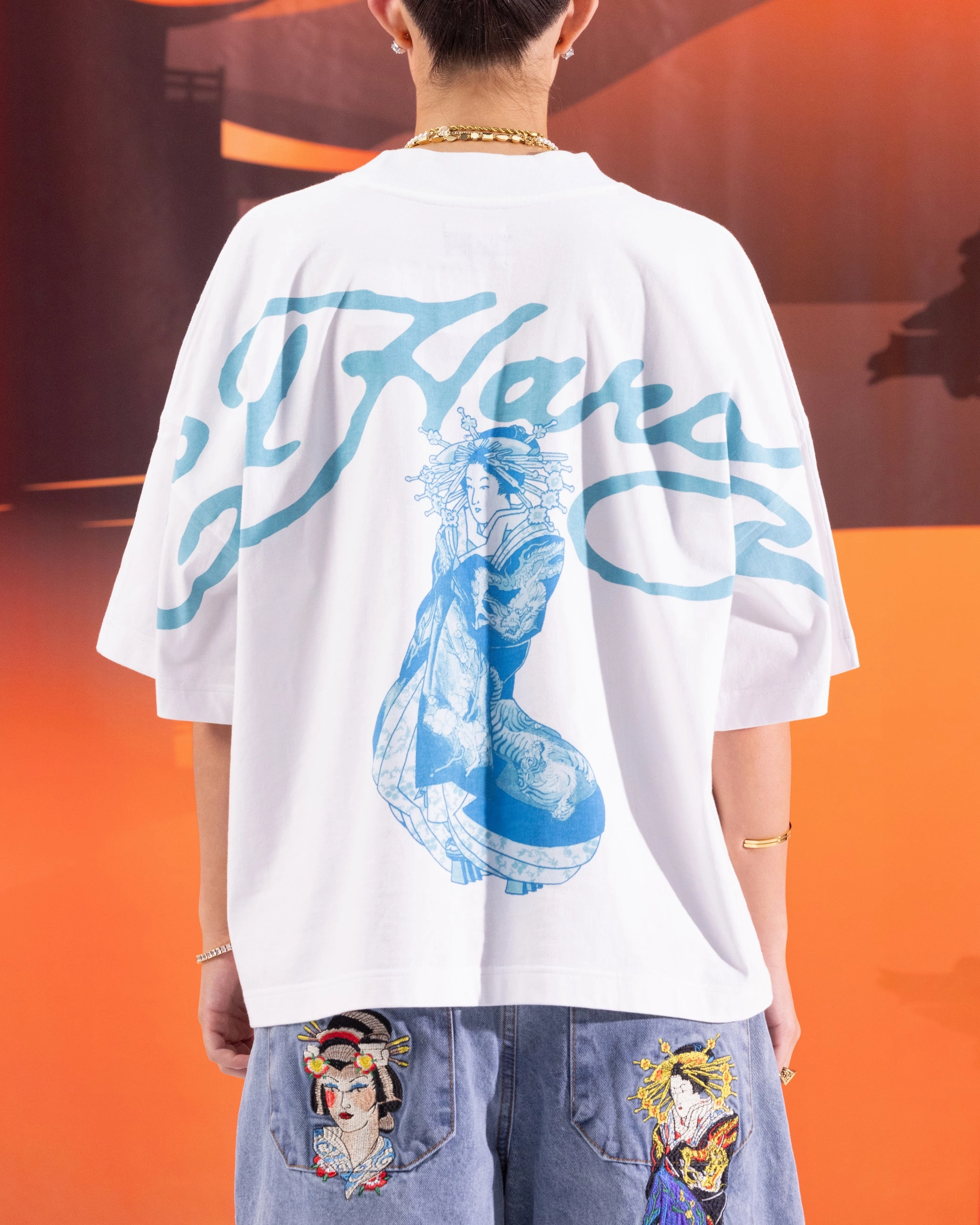 Ed Hardy Geisha T-Shirt Off White Versatile Wardrobe Piece Soft Texture
