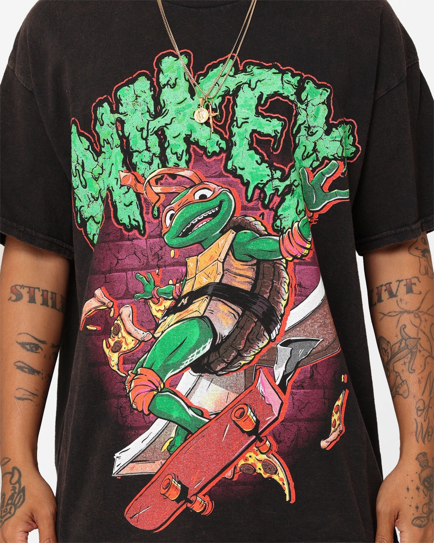 Simple and Relaxed Leather combination Goat Crew X Teenage Mutant Ninja Turtles Michelangelo Vintage T-Shirt Black Wash